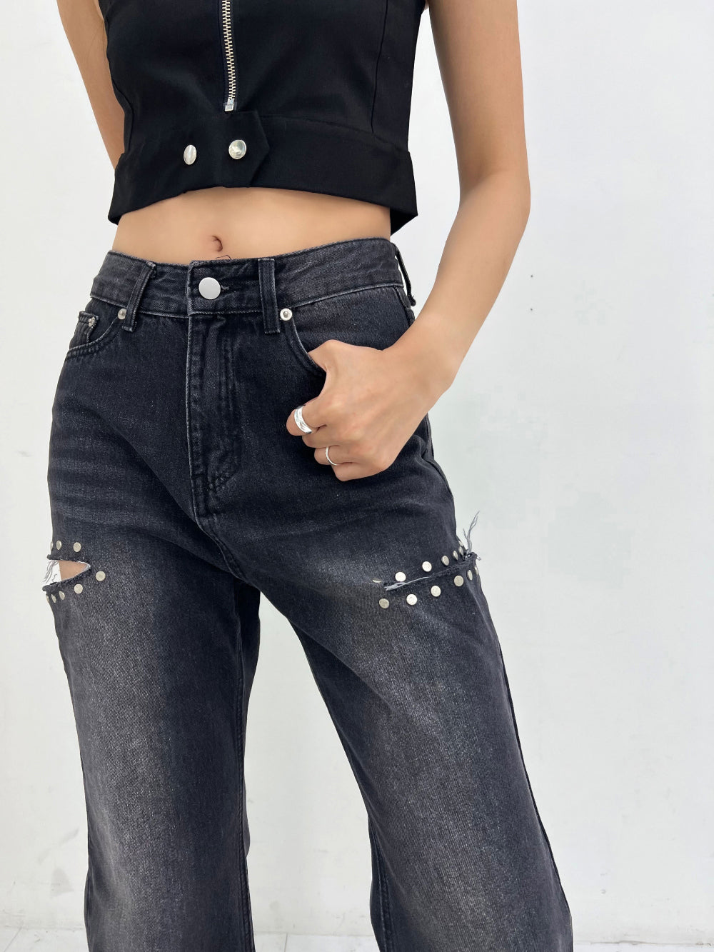 Stud side-cut wide denim jean (Black)