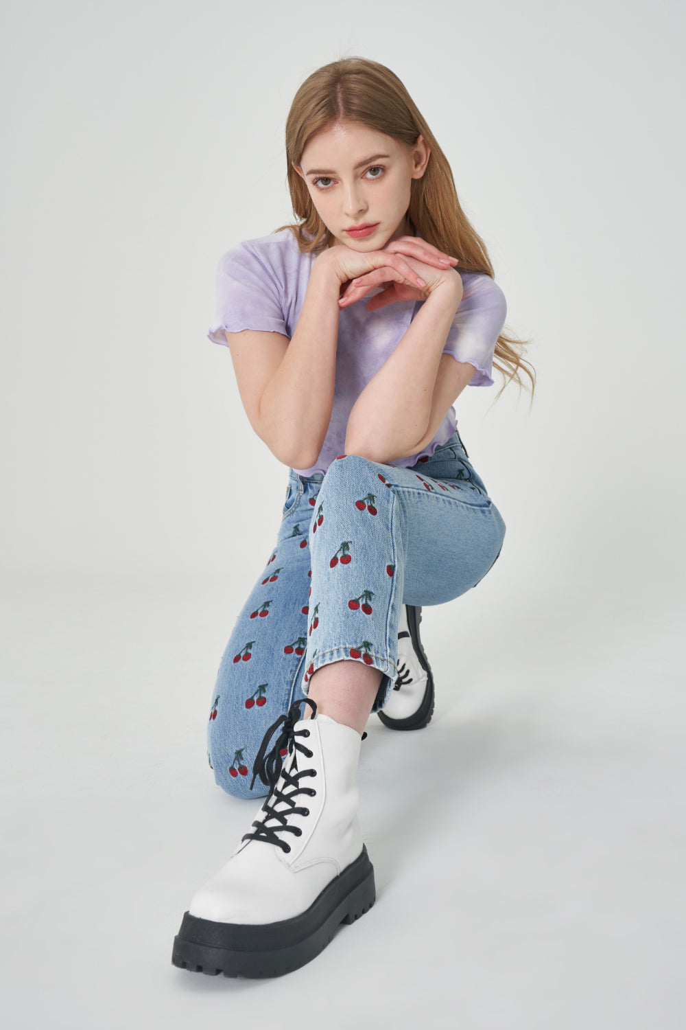 STRAIGHT FIT CHERRY EMBROIDERY DENIM PANTS [6851]