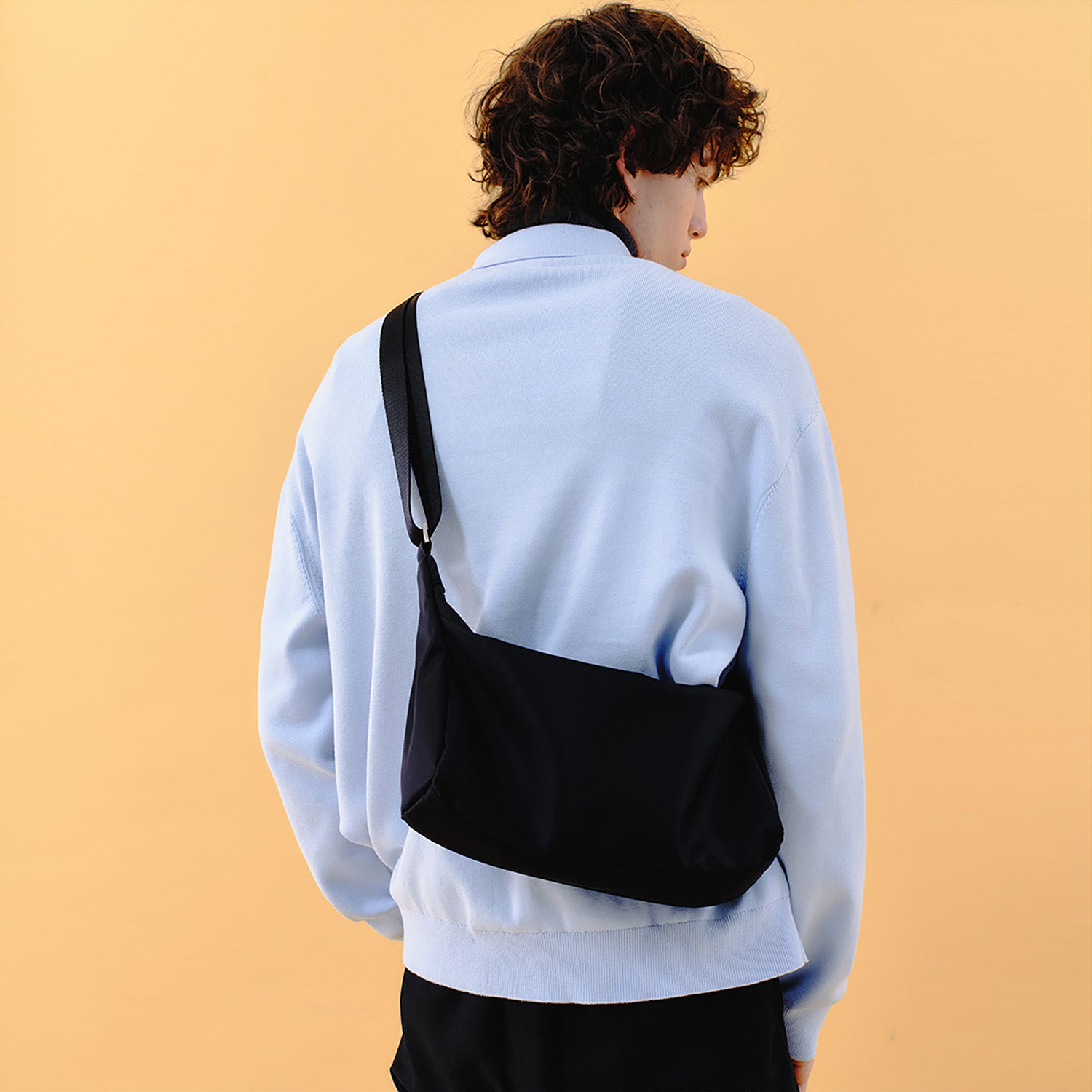 Ark Messenger Bag XS (Black)