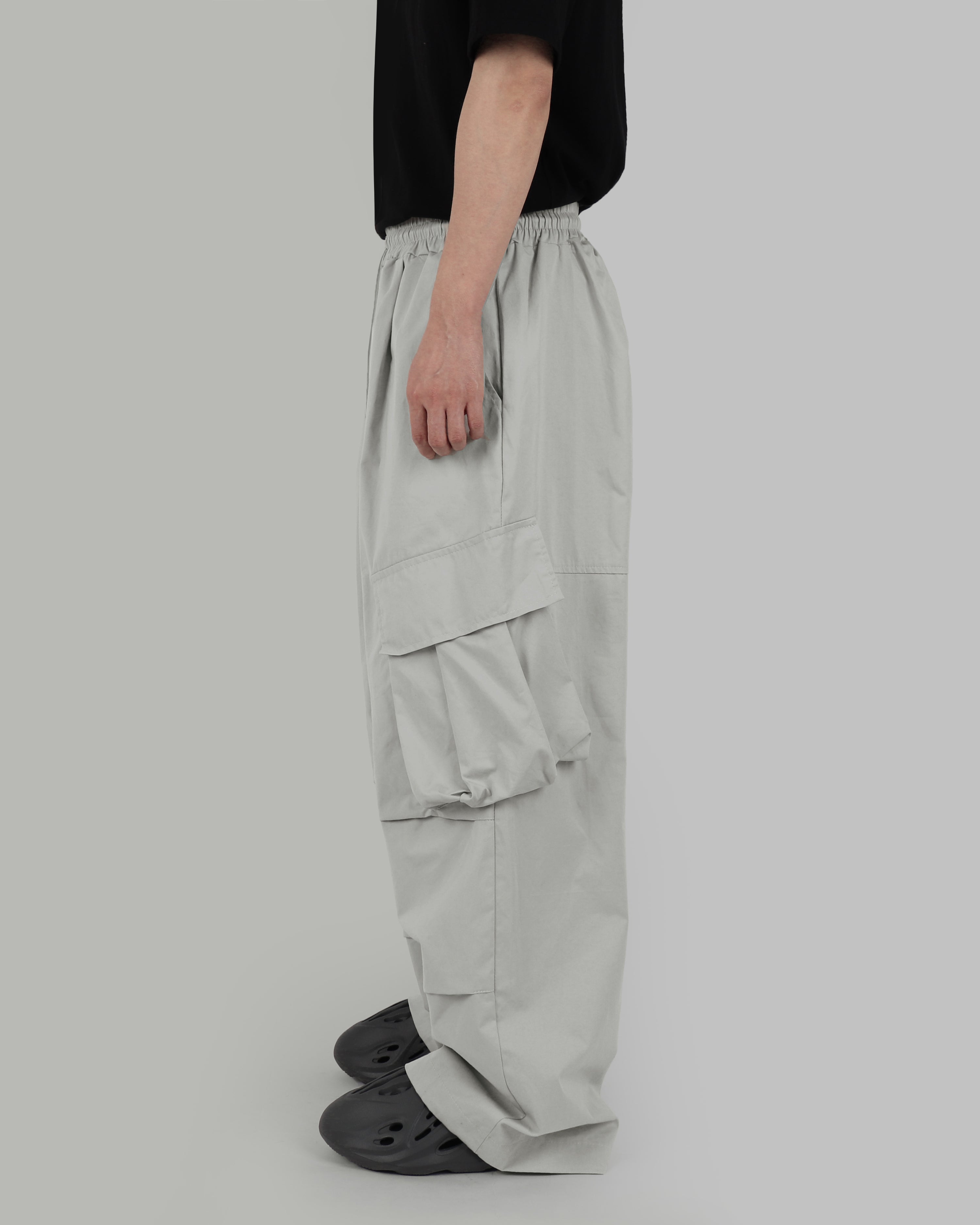 Oblique Cargo Pants