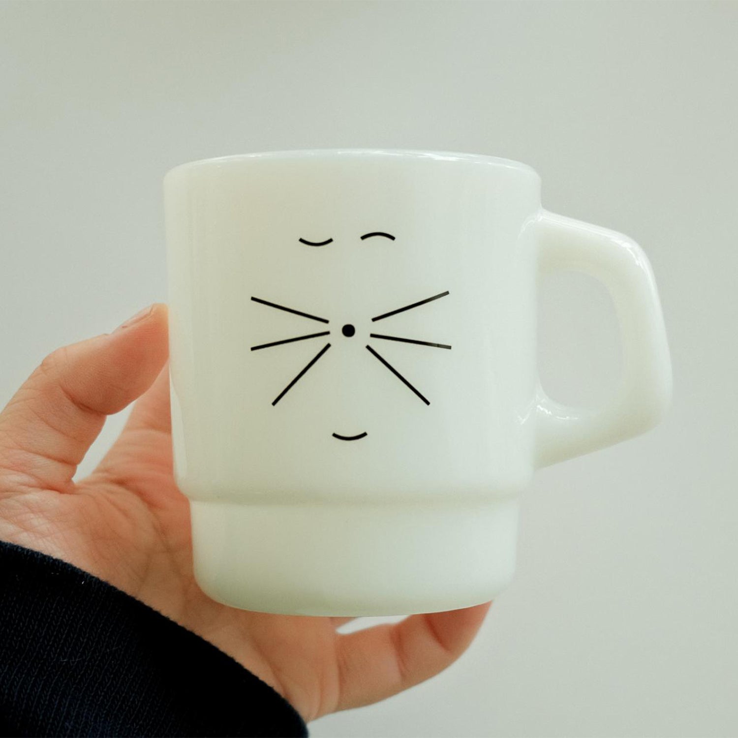 Peace cat milk glass
