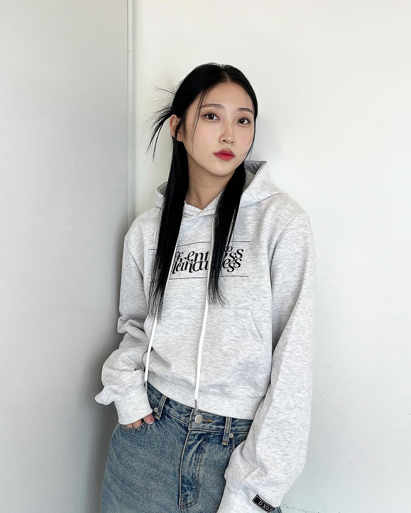 SEMI CROP STACK LOGO HOODIE