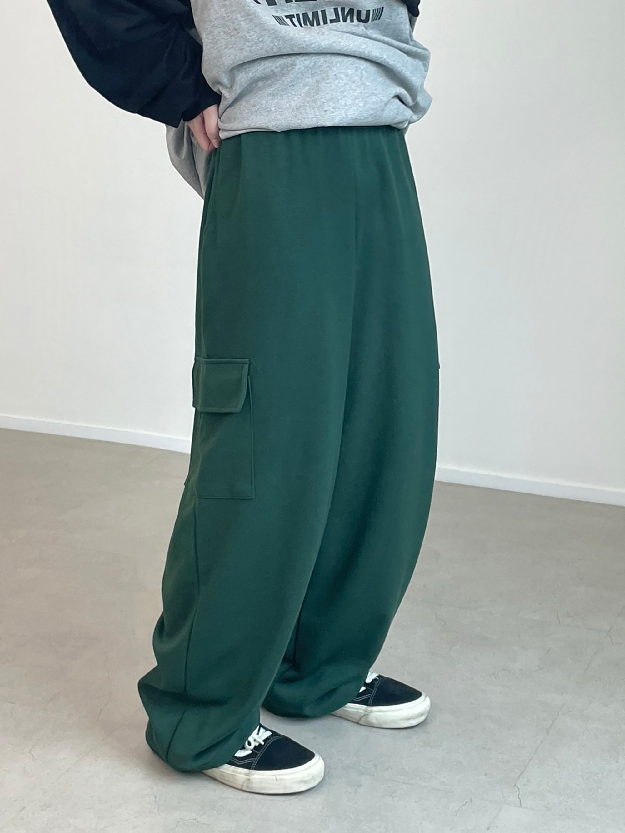 W pocket wide sweatpants