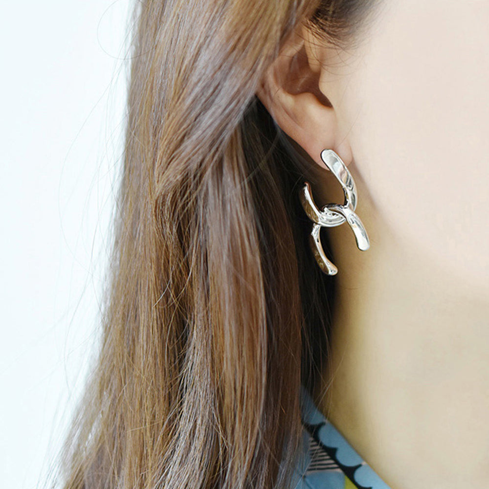 OVERSIZED HALF CHAIN EARRINGS