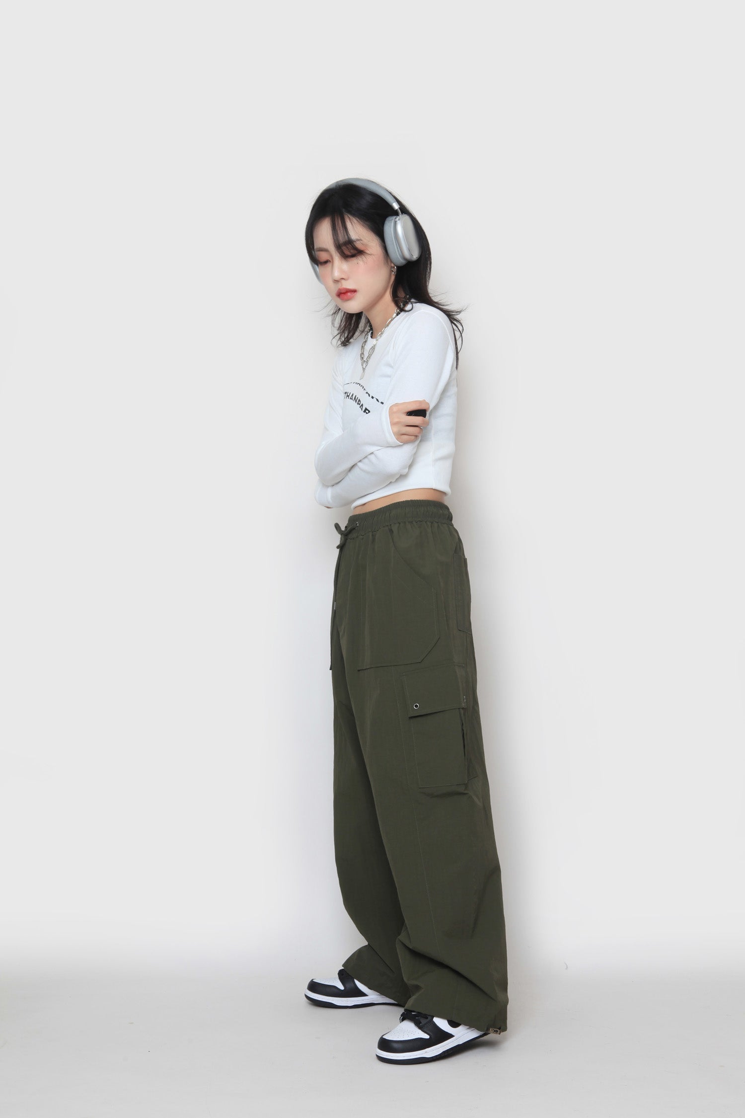 eyelet pocket cargo pants