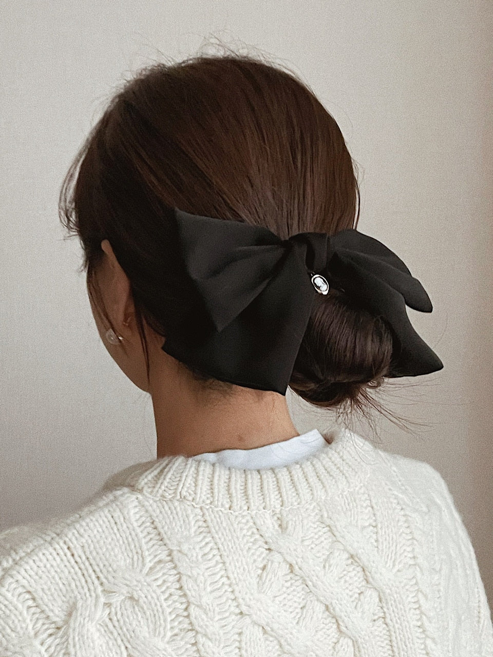 oar Vintage Cameo Satin Wide Ribbon Barrette [Black]