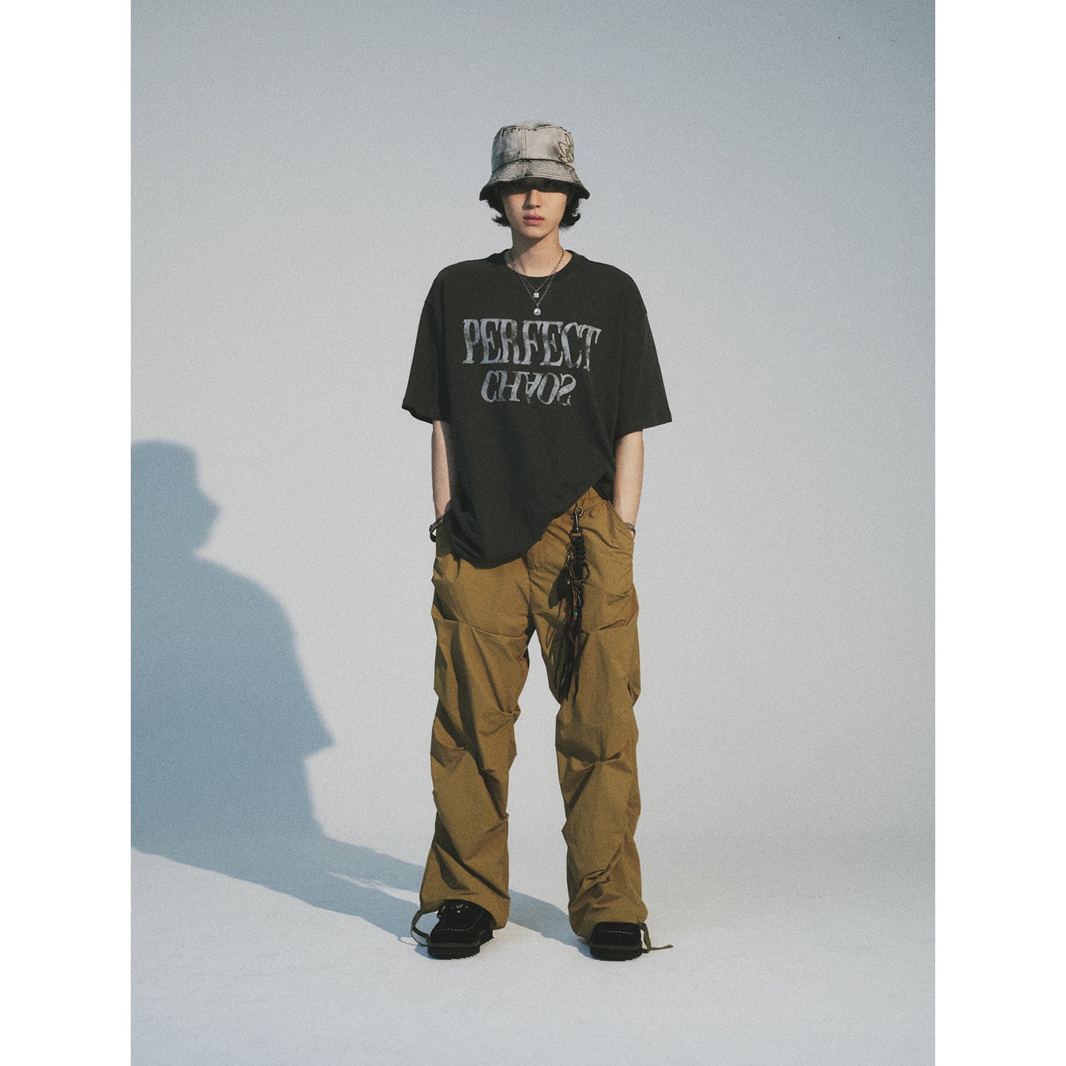 CREASE NYLON BANDING PANTS_OLIVE GREEN