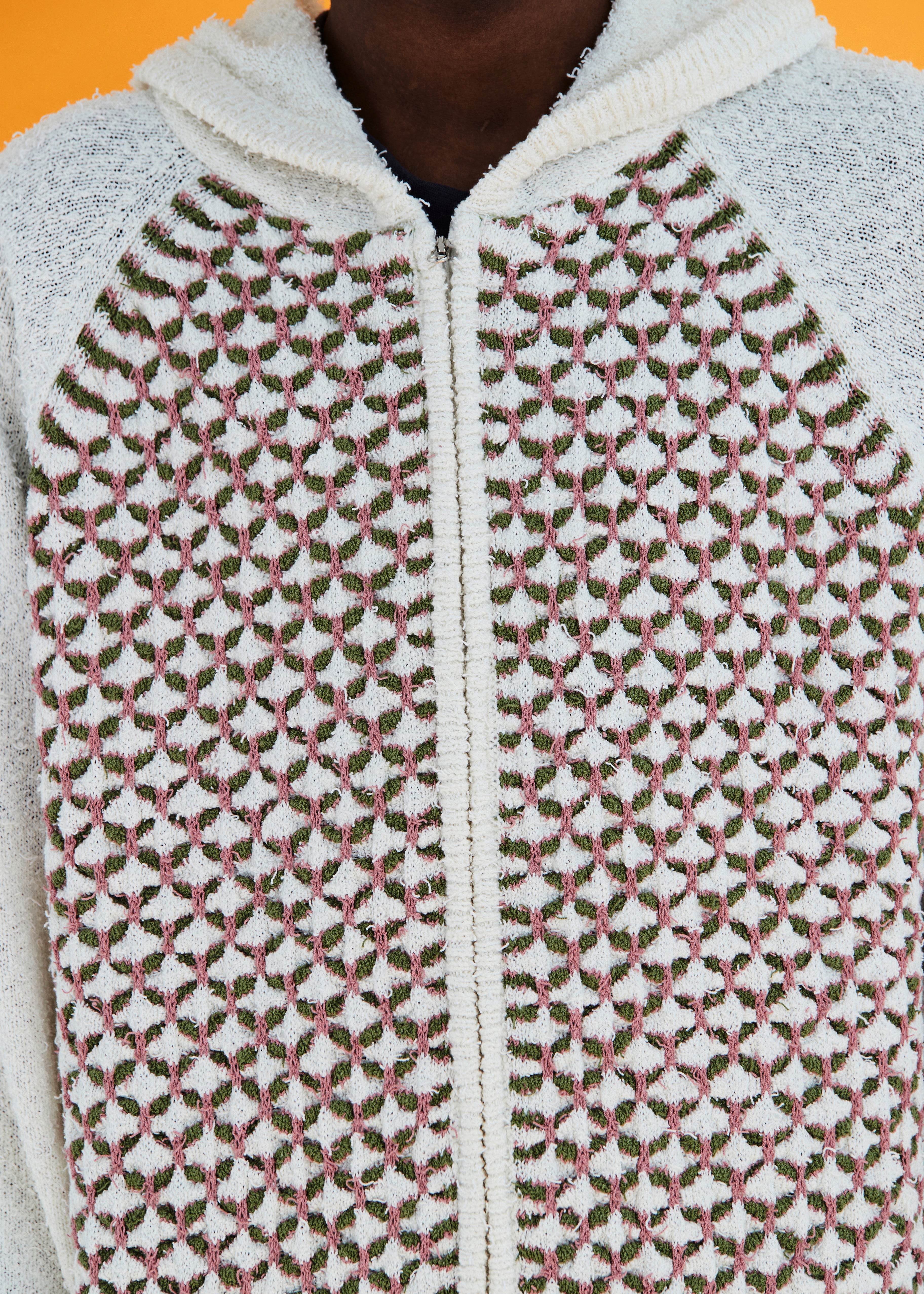 EMBOSSING CLOVER KNIT ZIP-UP HOODIE / IVORY