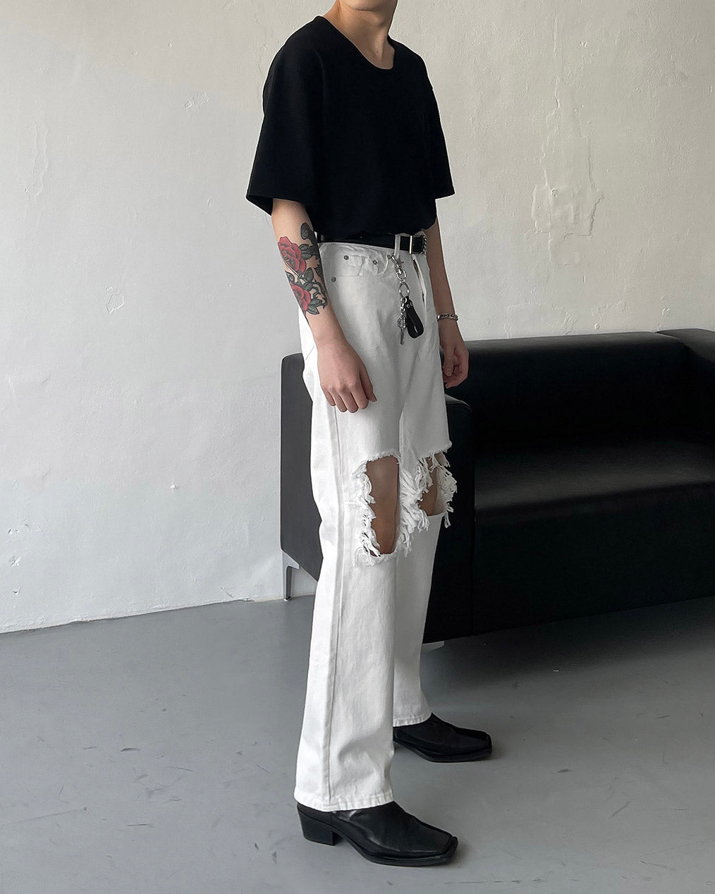 MZ234 Knee Dismiss White Denim Pants