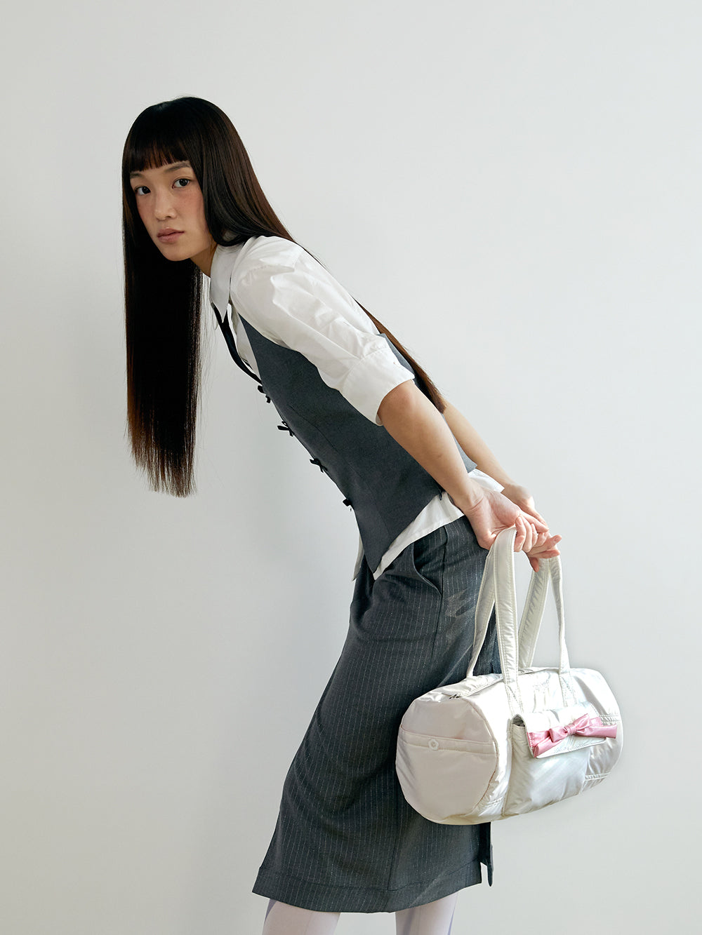 glossy ribbon duffle bag_white