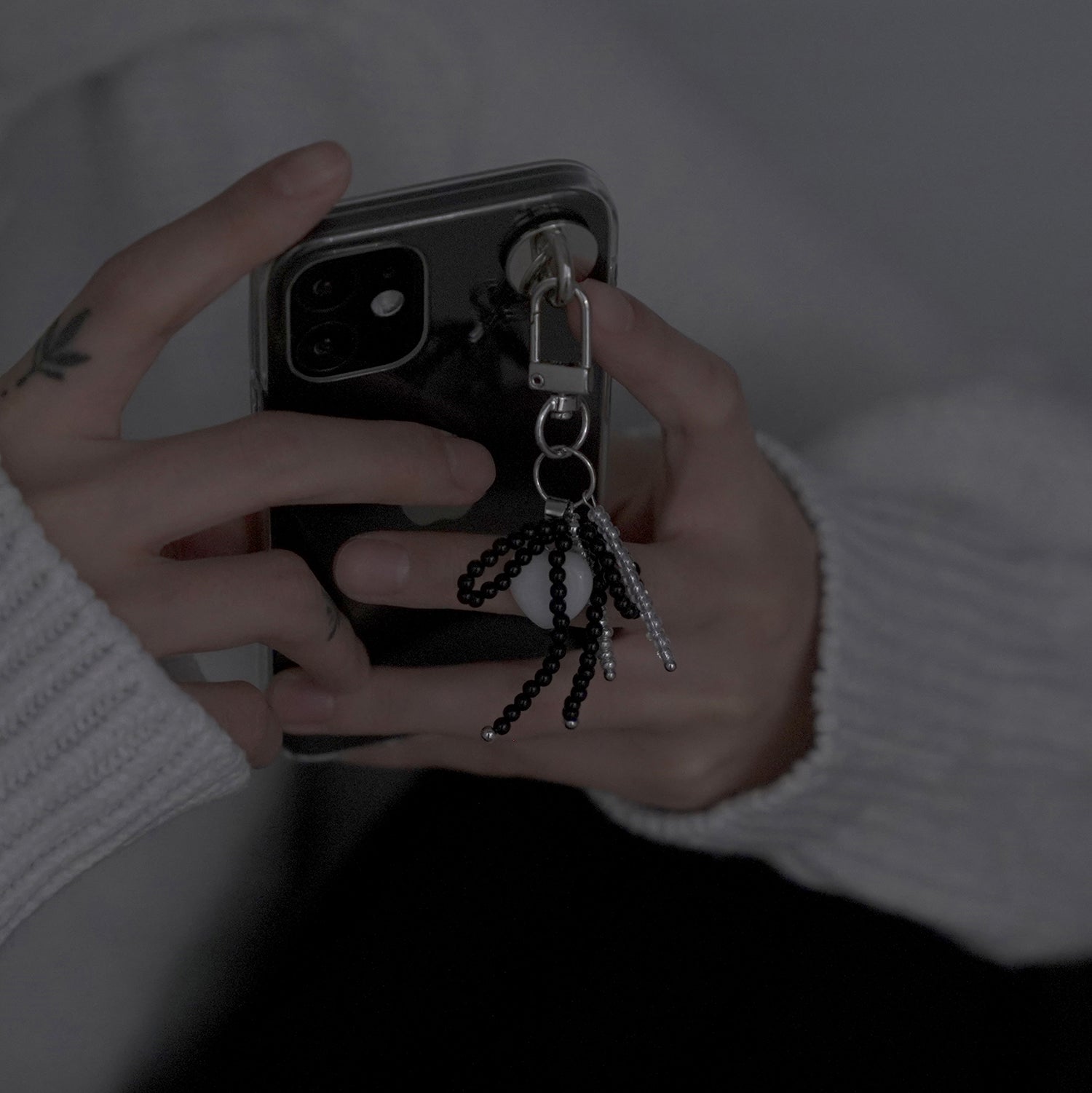 Ribbon Key Ring - Dark