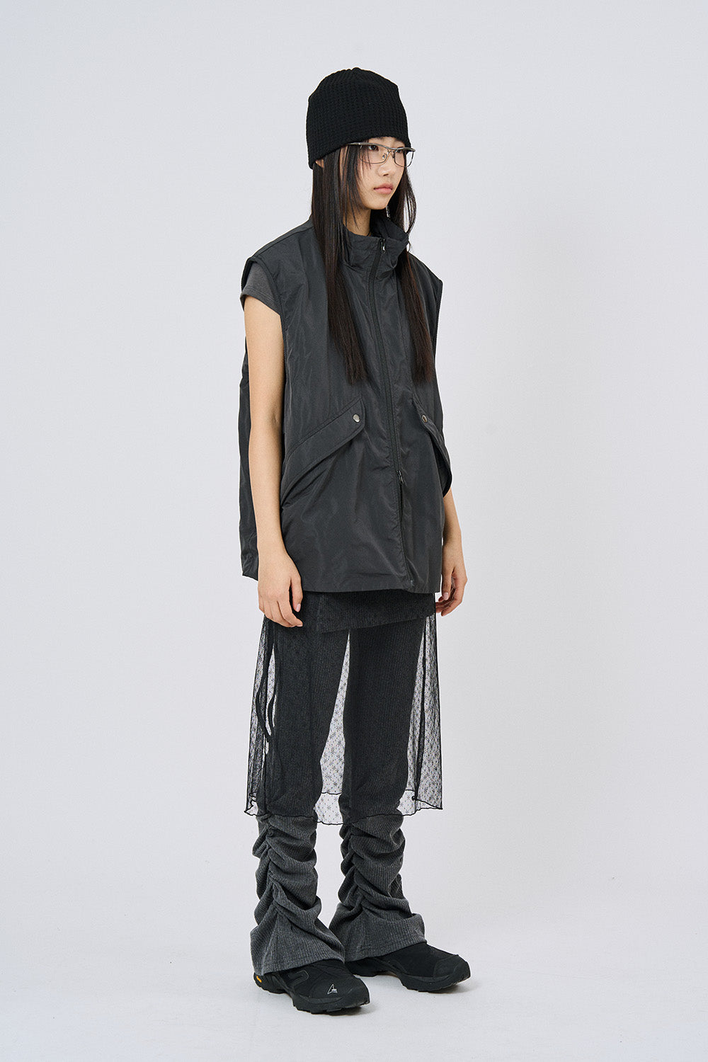 Spring nylon 2-way zip-up vest