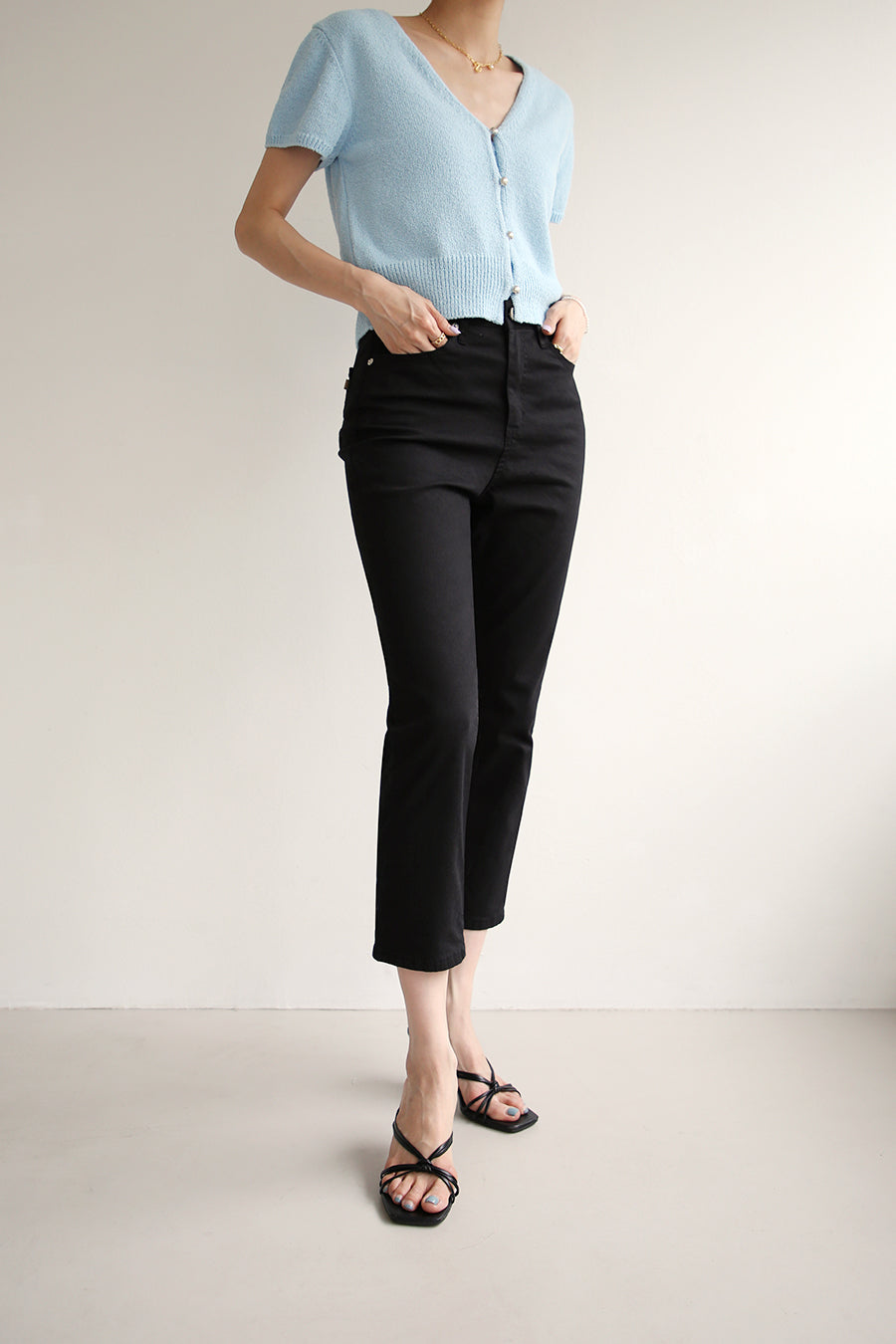 FLAT CROP JEANS