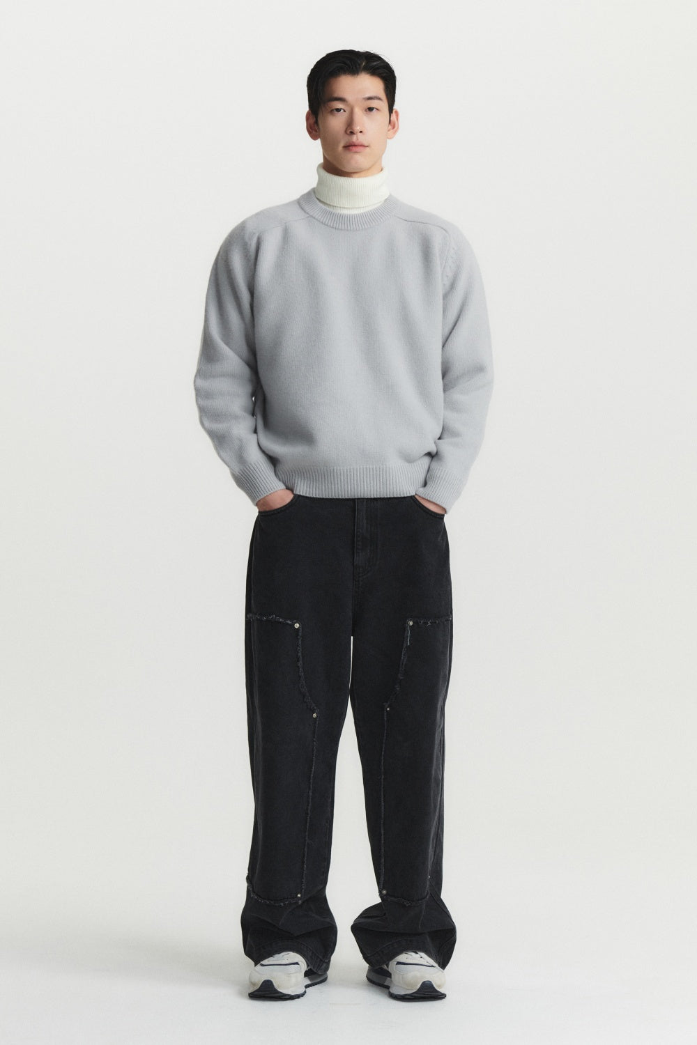 CREWNECK WOOL SWEATER (greyish blue)