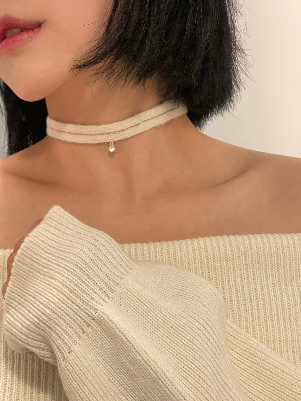 angora mood choker