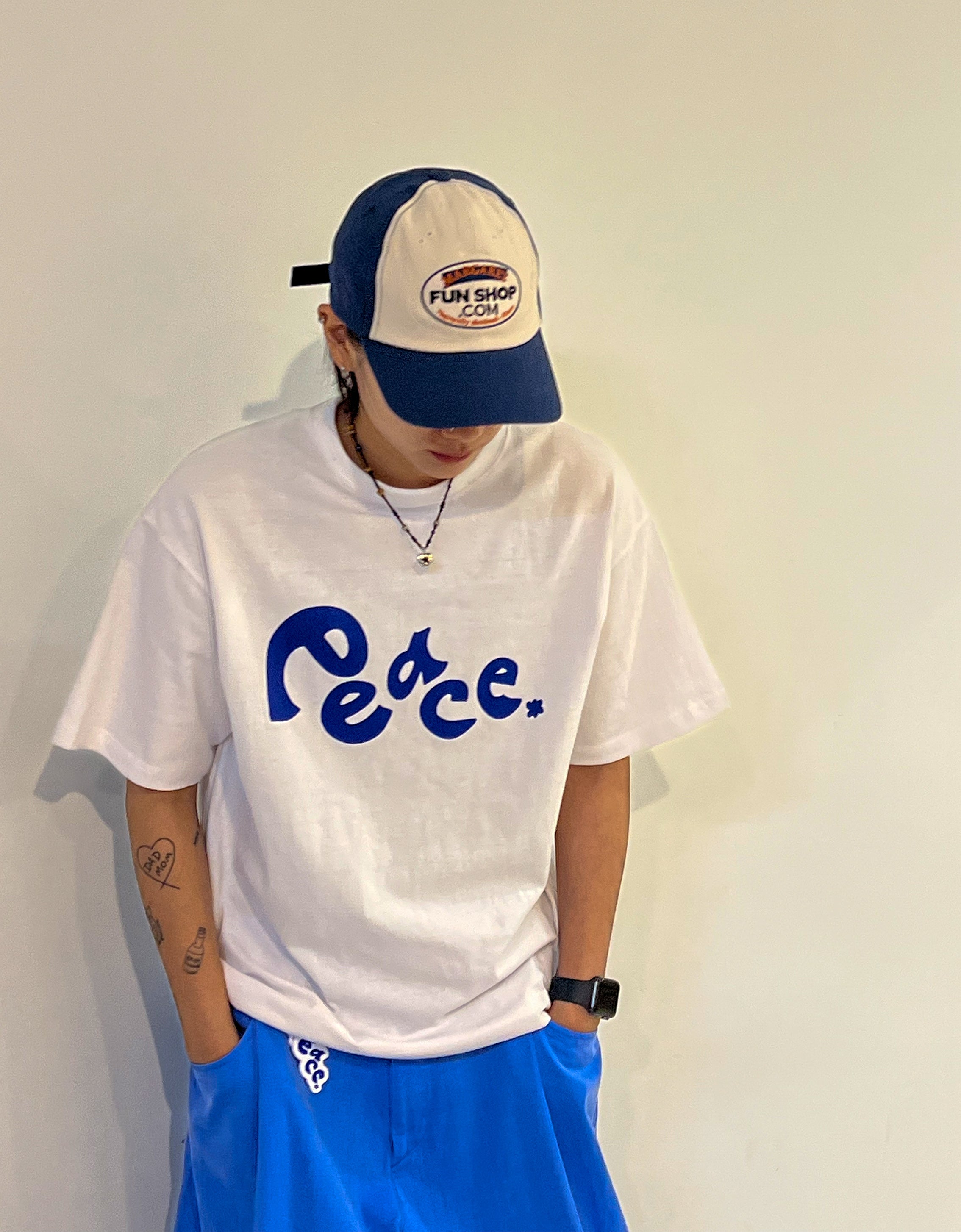 Peace short sleeve T-shirt