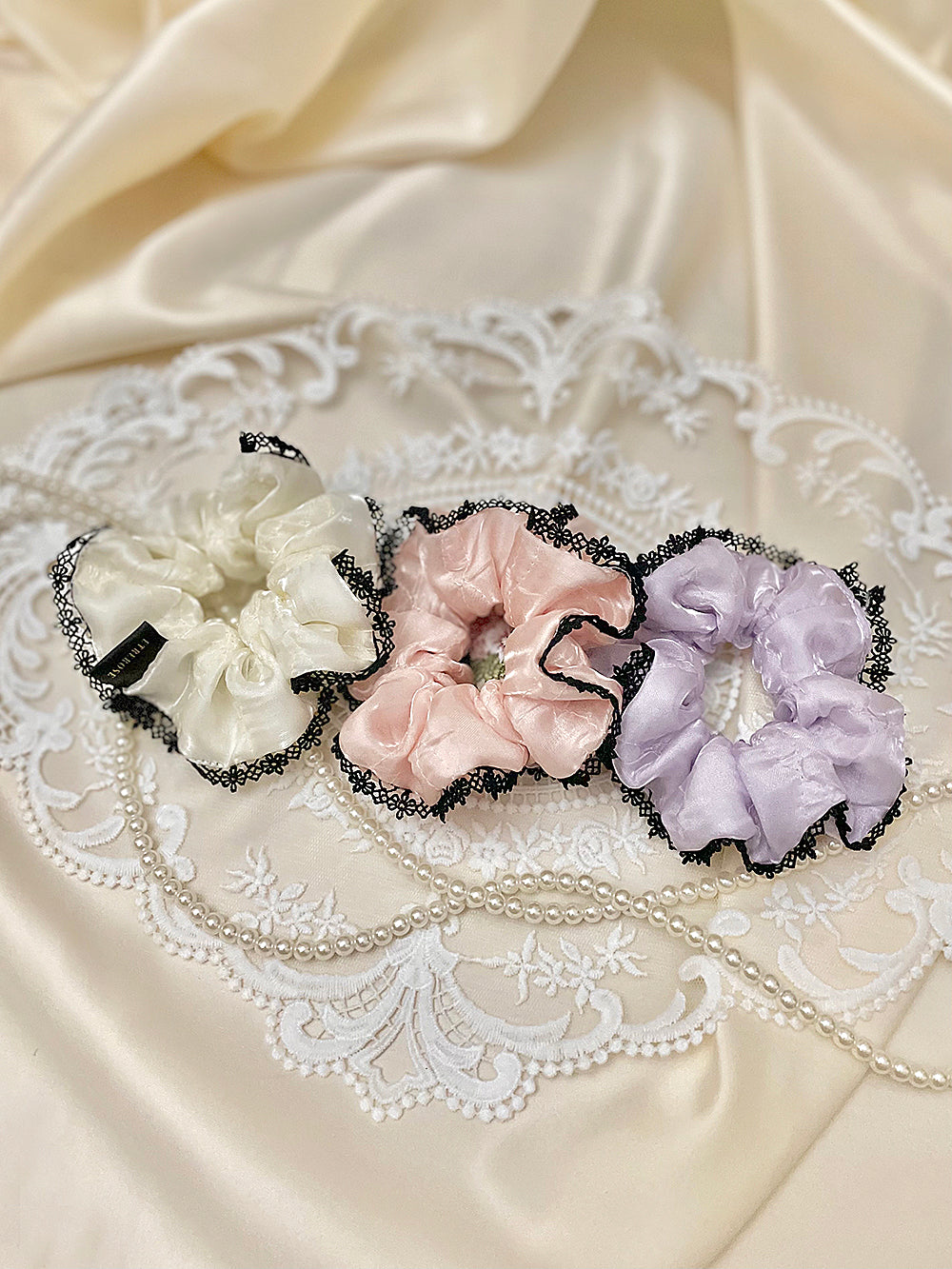 Glossy Organza Lace Satin Hair Scrunchie (S)