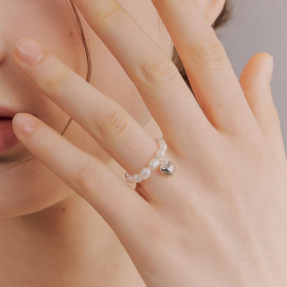 petit heart pearl ring