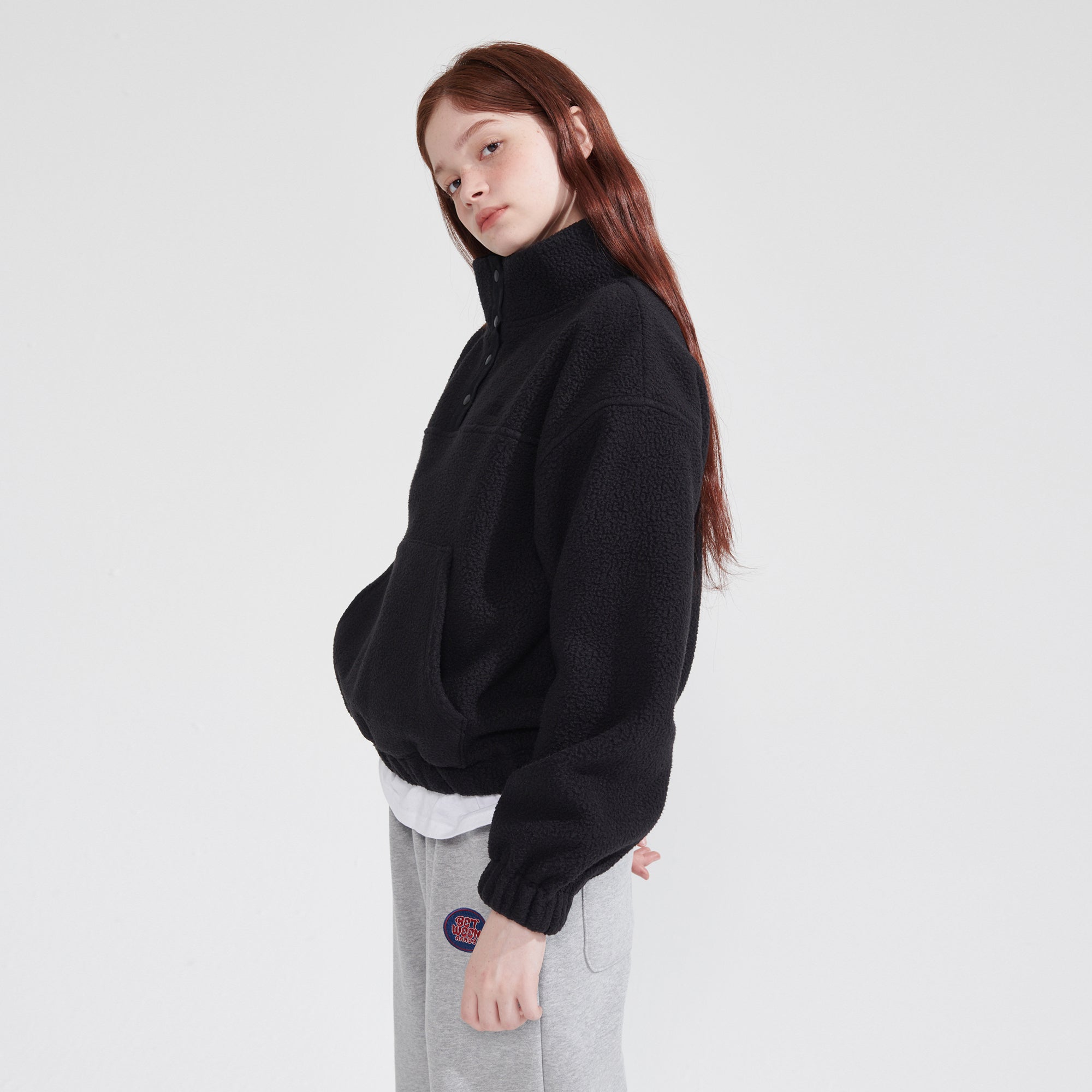 NECK DUMBLE FLEECE SWEATSHIRT_BLACK