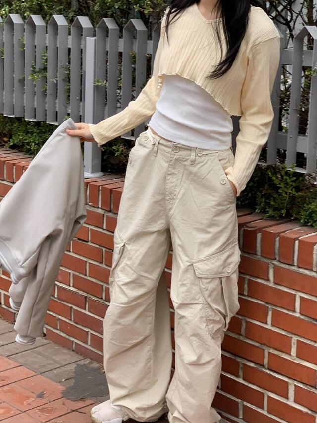 New Jeans cotton Cargo Pants (Beige/Black)