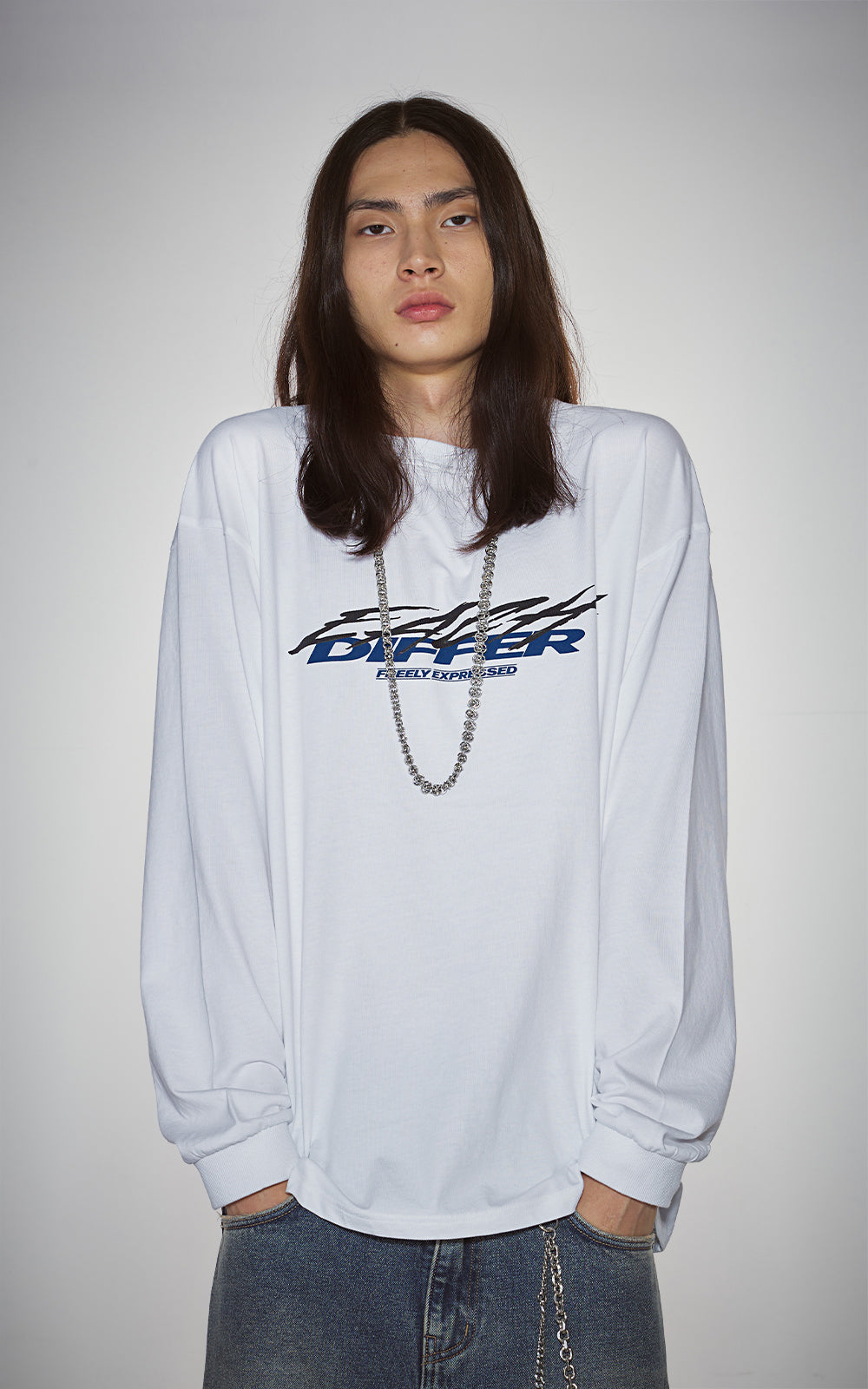 GRAFFITI LONG SLEEVE_WHITE