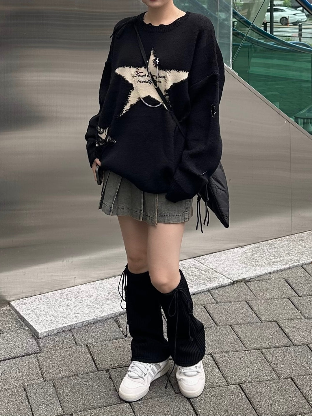 Chain-Star Loose Knit Sweater