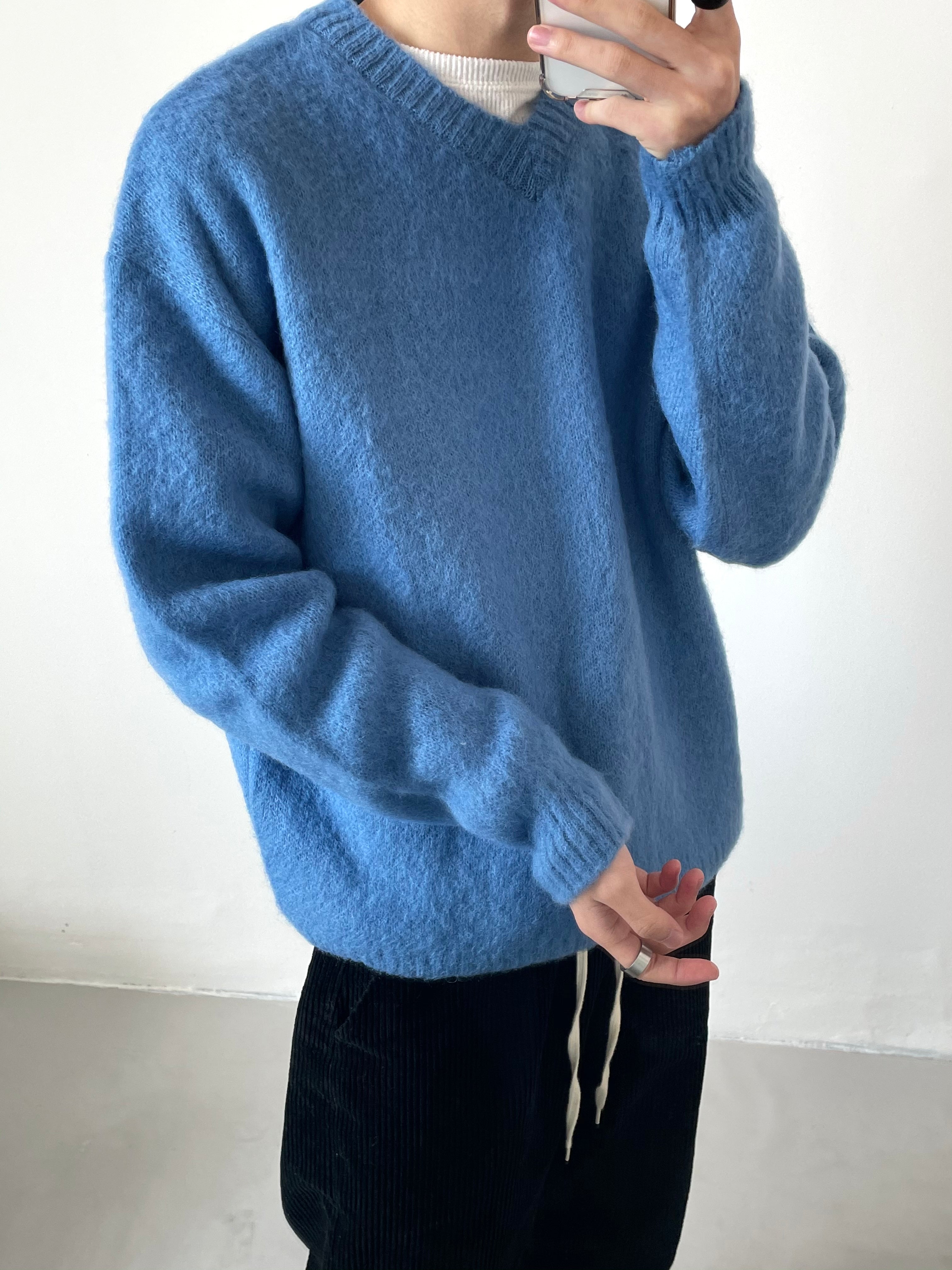 Blue mohair V neck knit 