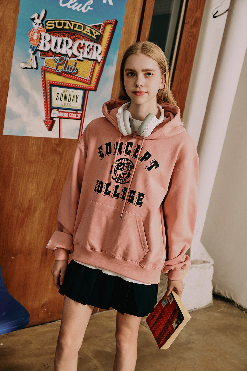 クラシックビッグロゴパーカ・インディピンク［ユニセックス］ / Classic Big Logo Unisex Indi Pink Hoodie