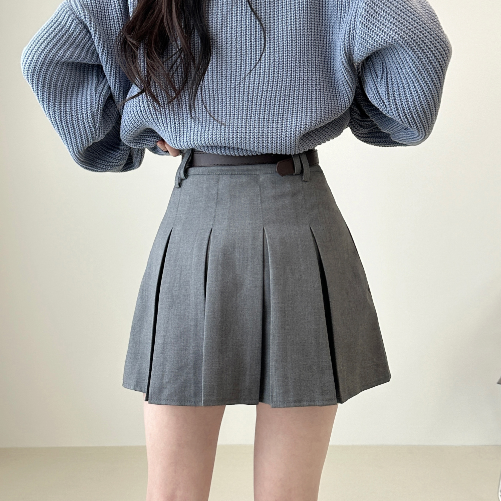 wrinkle mini skirt