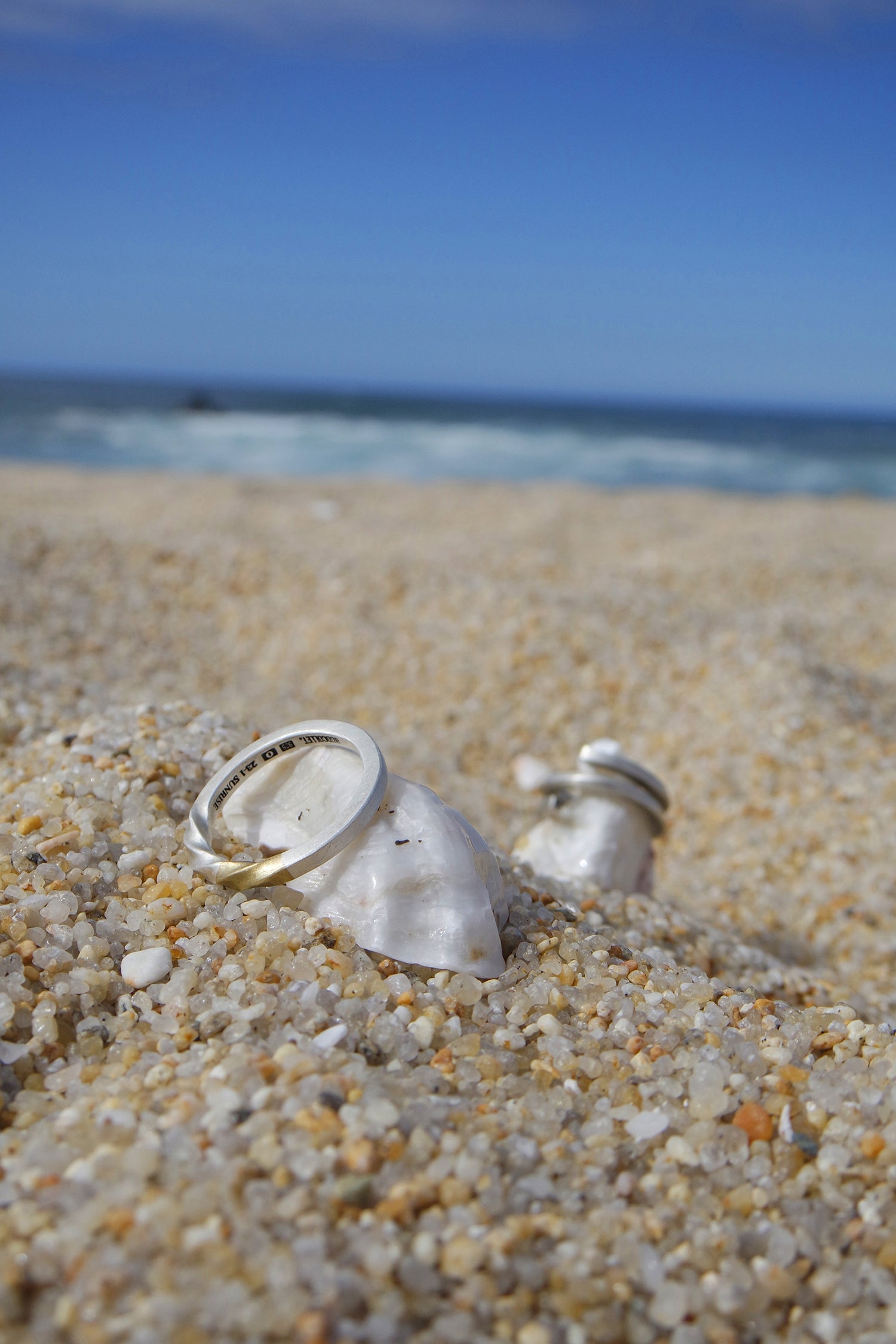 Wave marriage ring