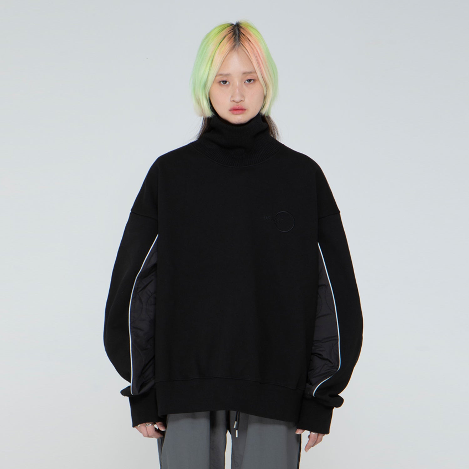 Quilting Turtleneck M2M