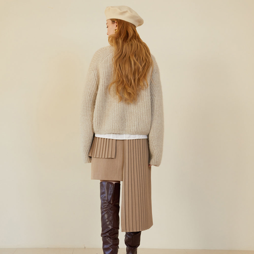 UNBAL PLEATS SKIRT (CARAMEL BEIGE)