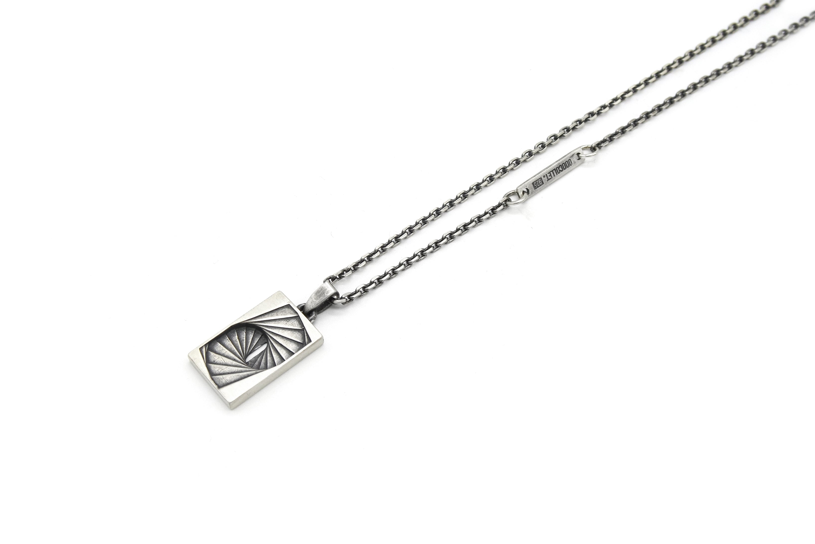 Zoom necklace 2