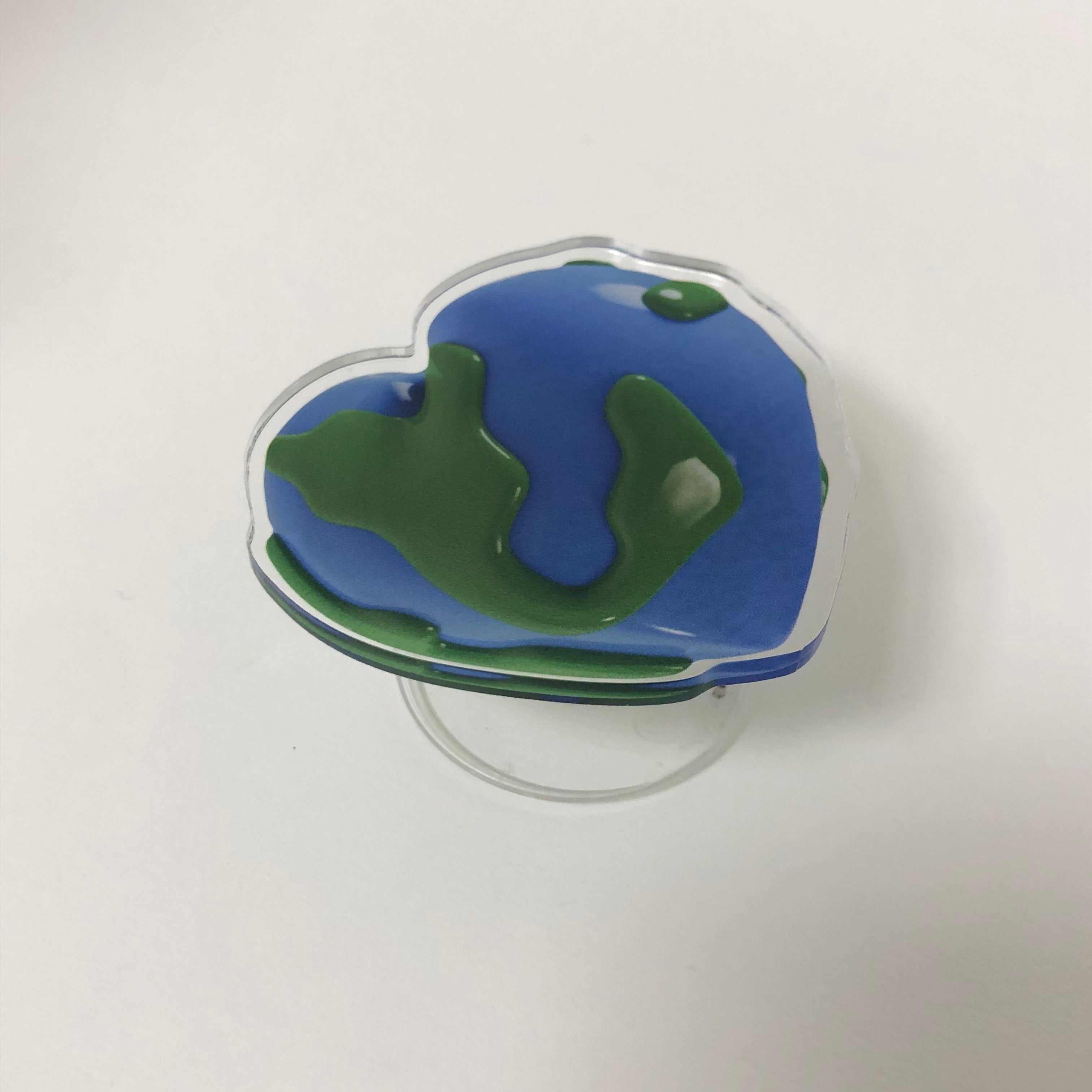 Heart Earth Grip Tok (Acrylic)