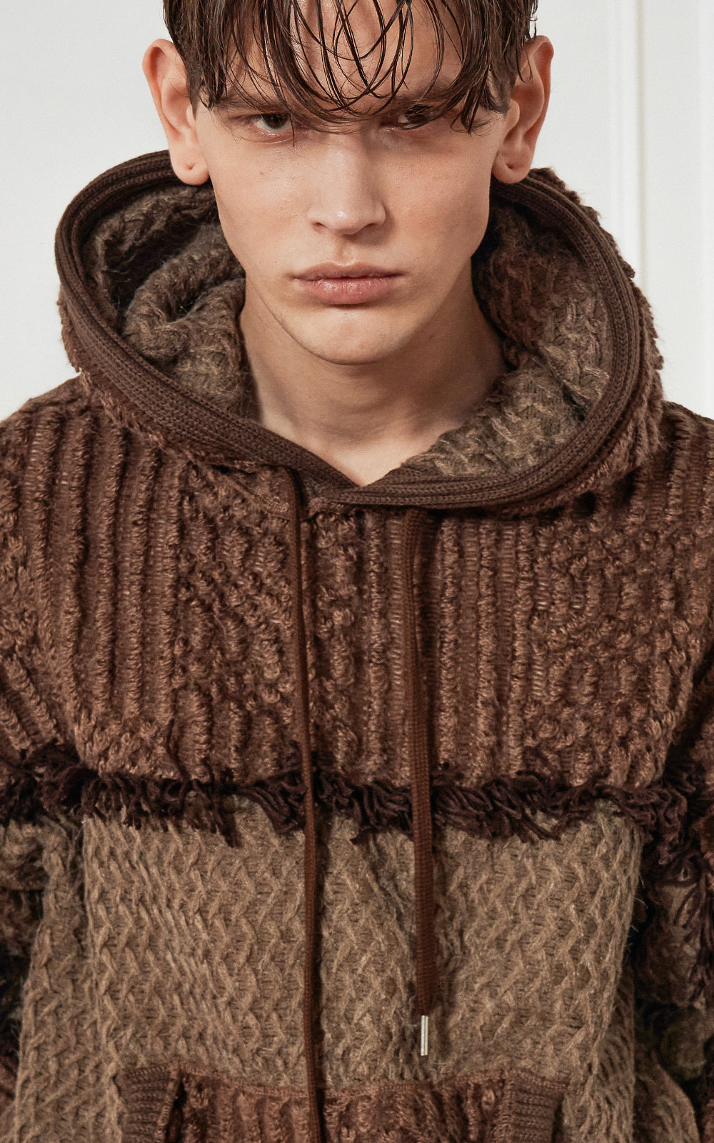 INSIDE-OUT TASSEL WOOL KNIT HOOD_[BROWN]