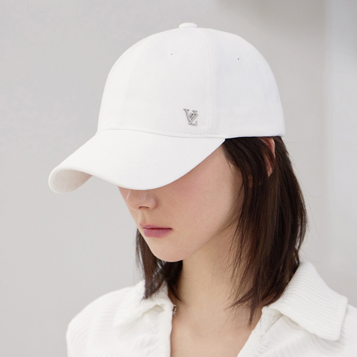 VZ Minimal Stud Ball Cap / White