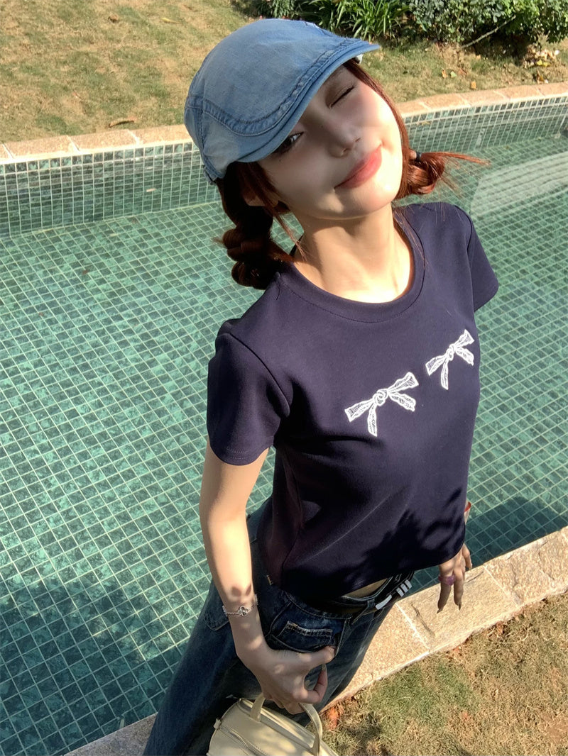 Travel Bow Short Sleeve T-Shirt