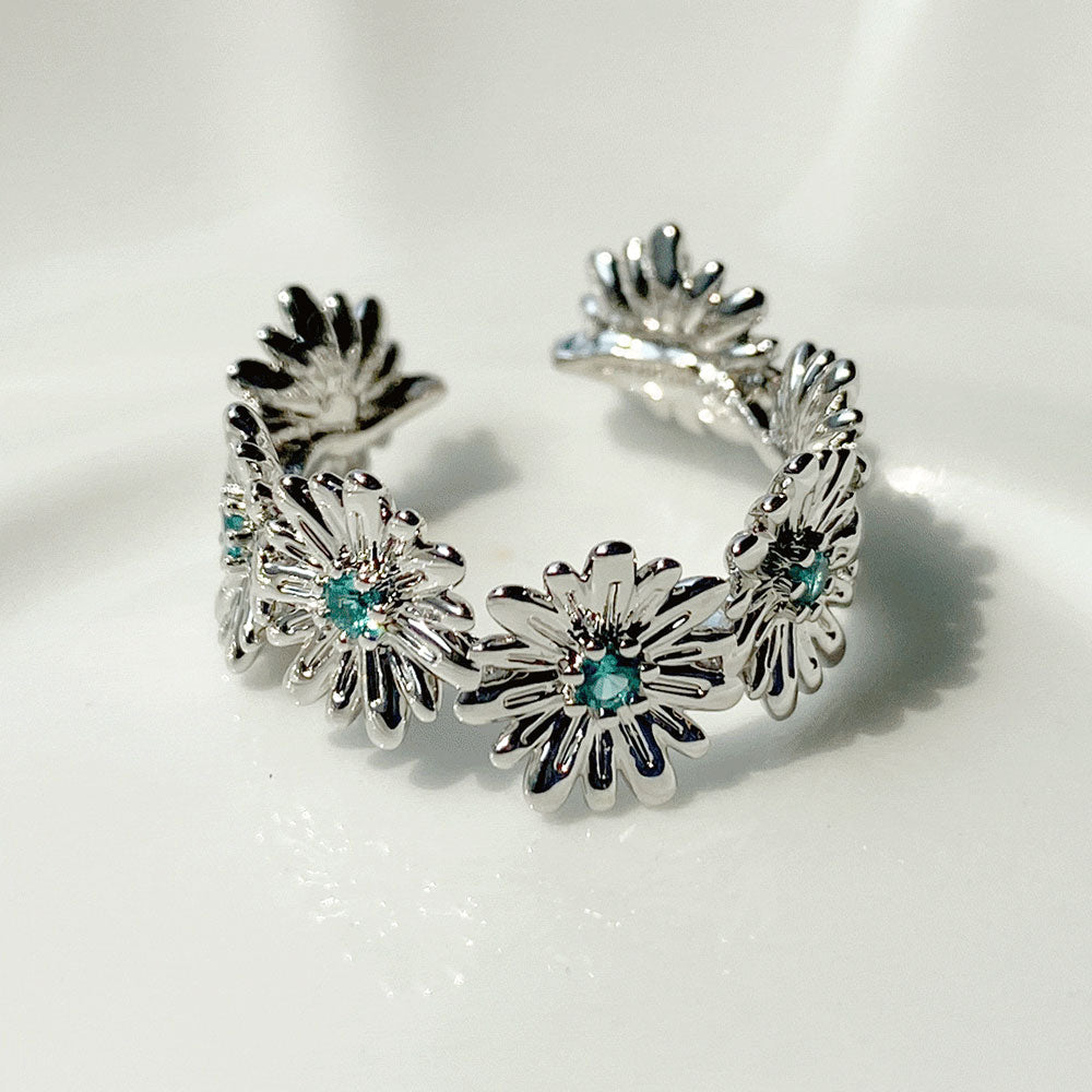 Baby flowy ring