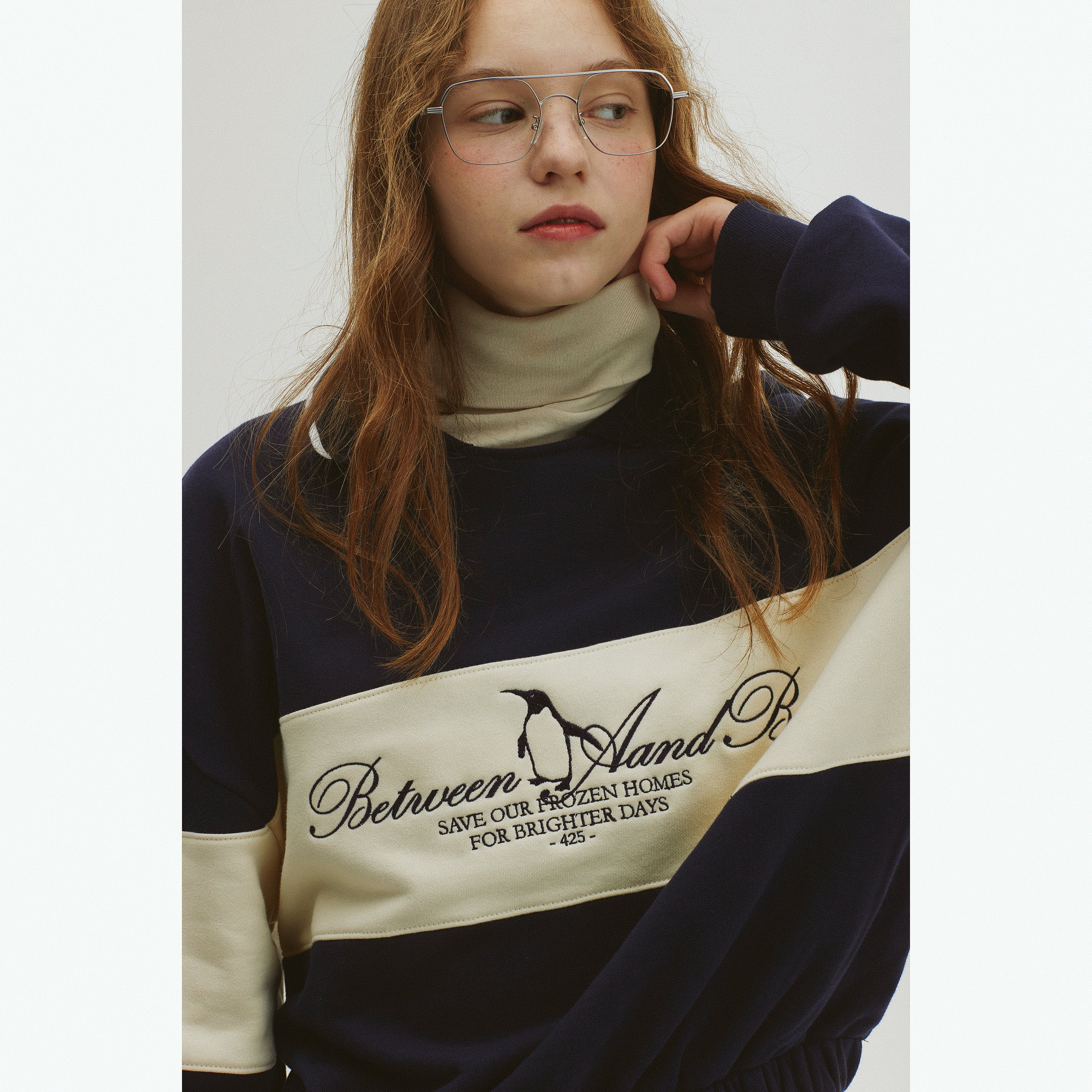 COLOR BLOCK COLLAR SWEATSHIRT_NAVY