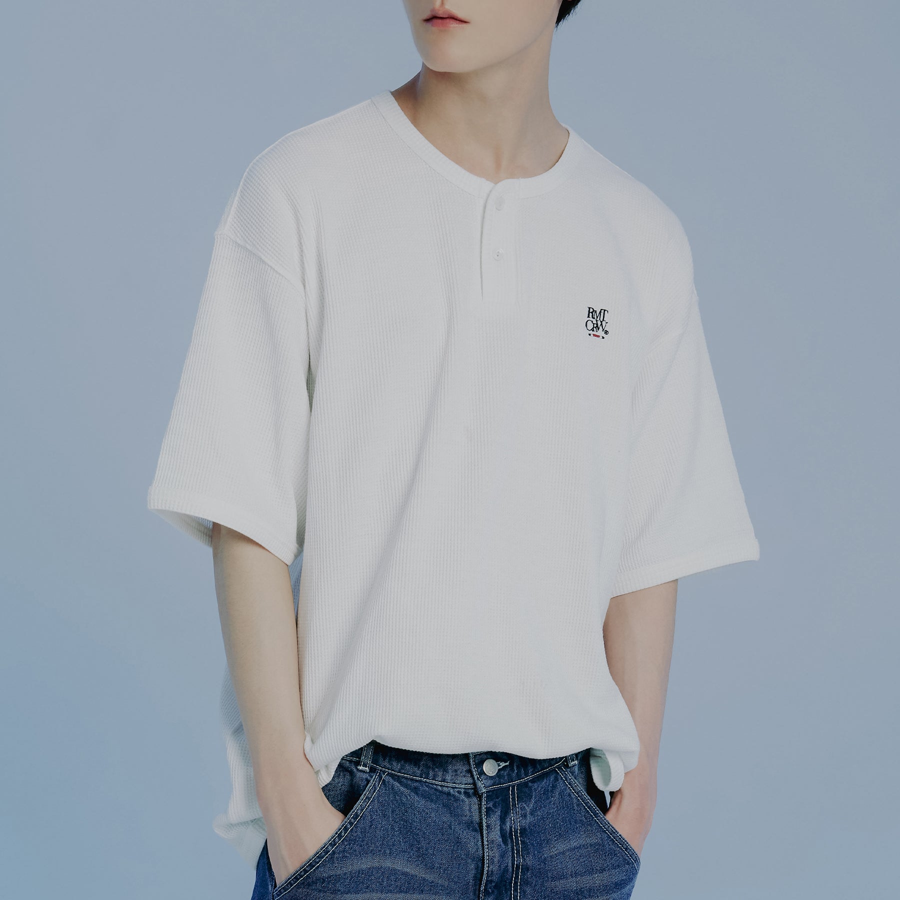 BUTTON UP WAFFLE HENLEY NECK_WHITE