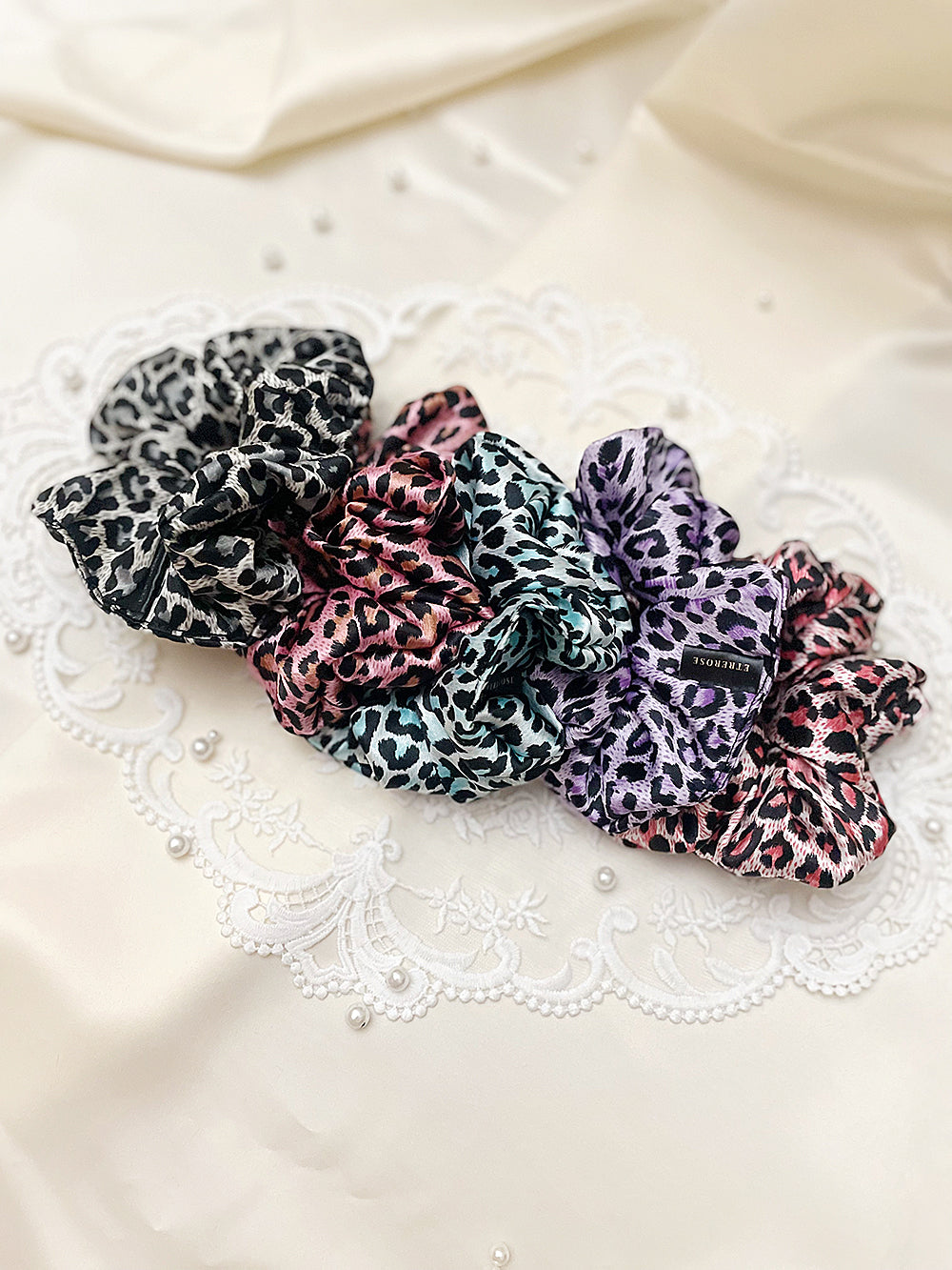 Leopard Printing Satin Hair Scrunchie (5color)