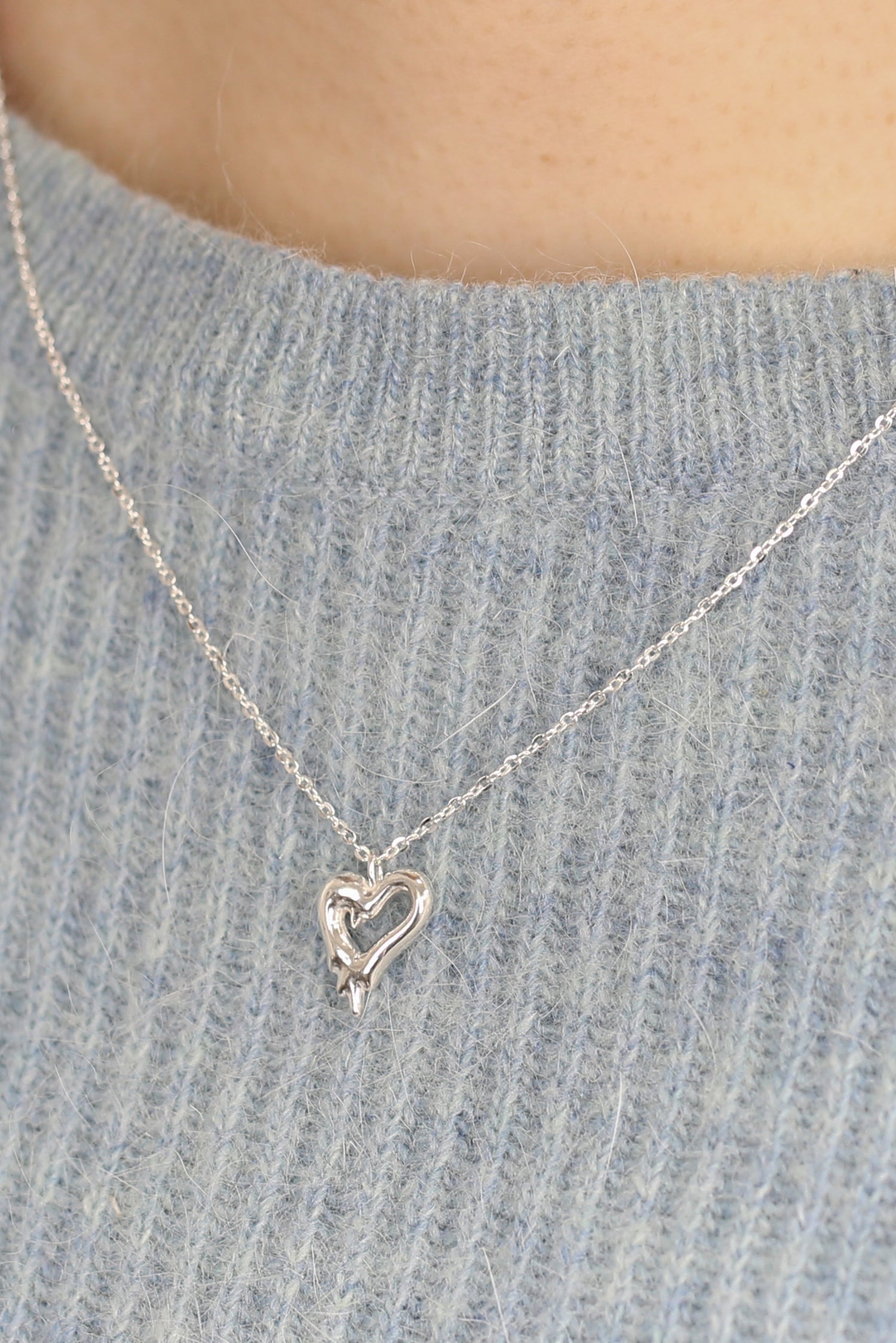 Melting heart mini necklace (925 silver)