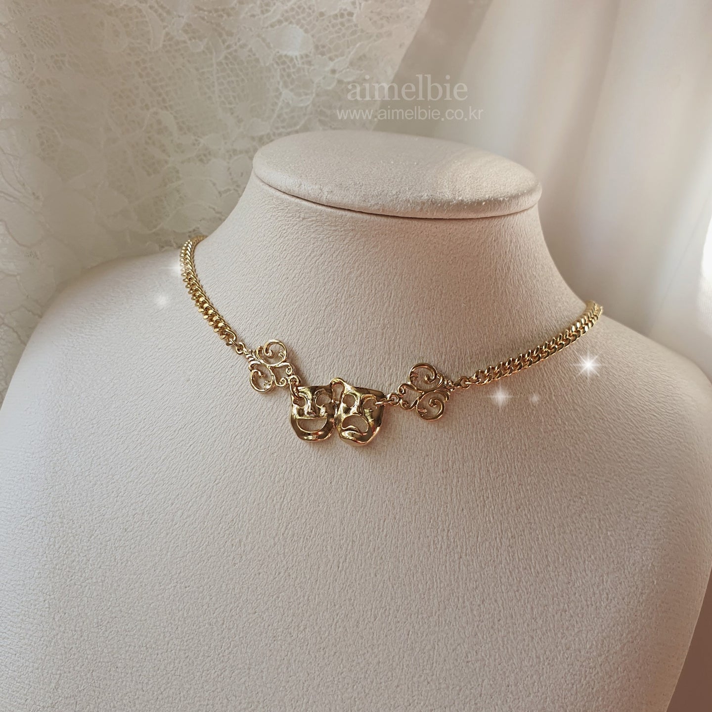 Theatre Mask Layered Necklace - Fancy version (Gold Color)