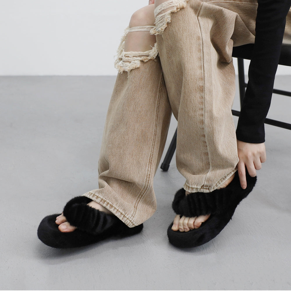 Poyrn fur platform slit