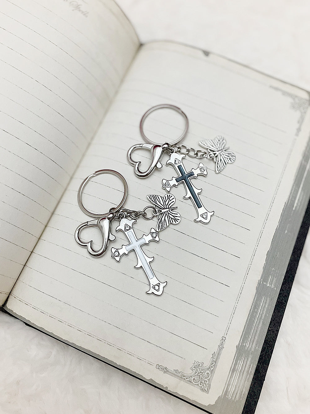 Dahlia Cross Rock Key Ring (2color)