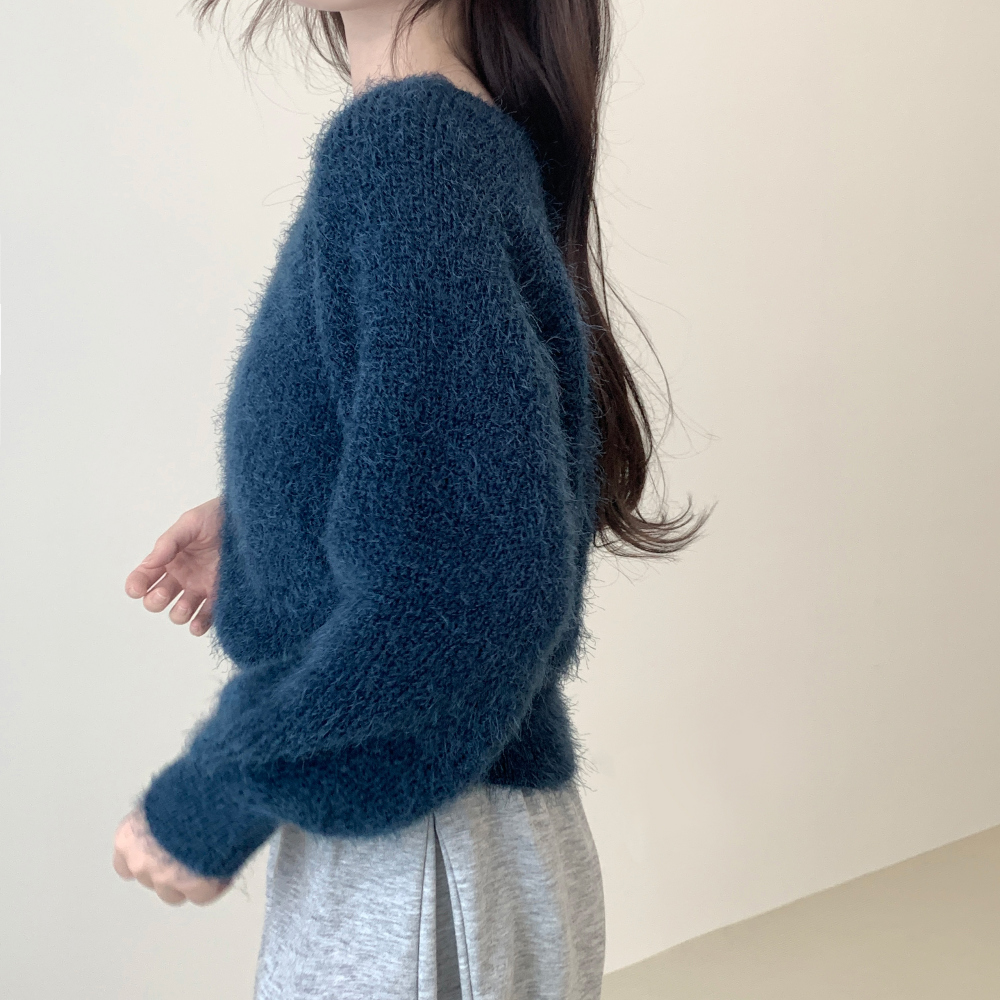 Fuzz Angora knitwear