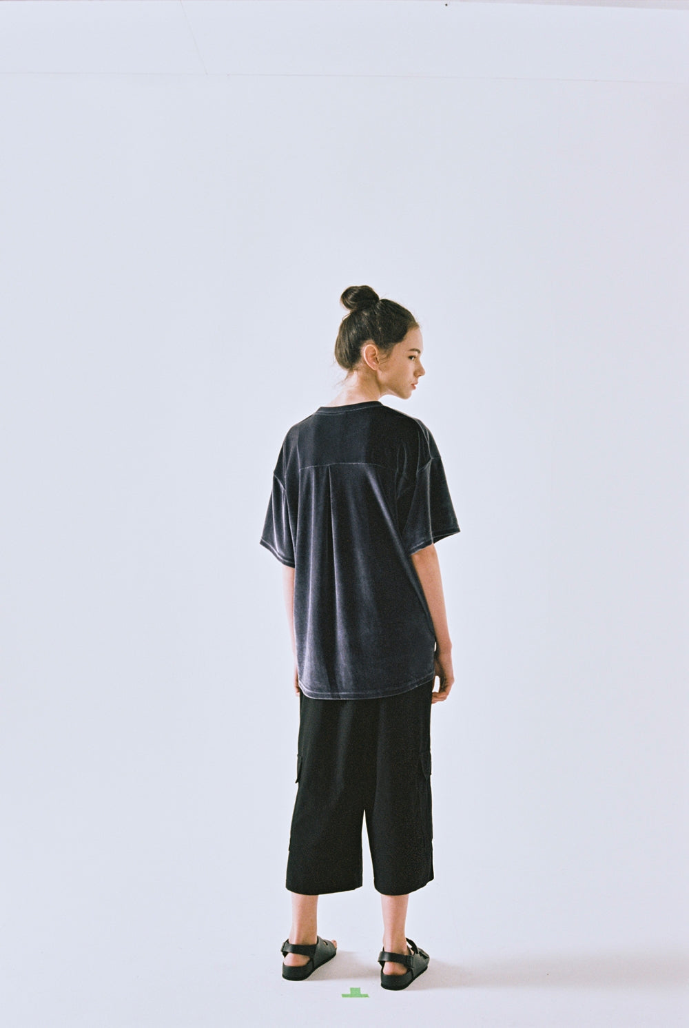 DROP-SHOULDER VELVET 1/2 TEE (Charcoal)