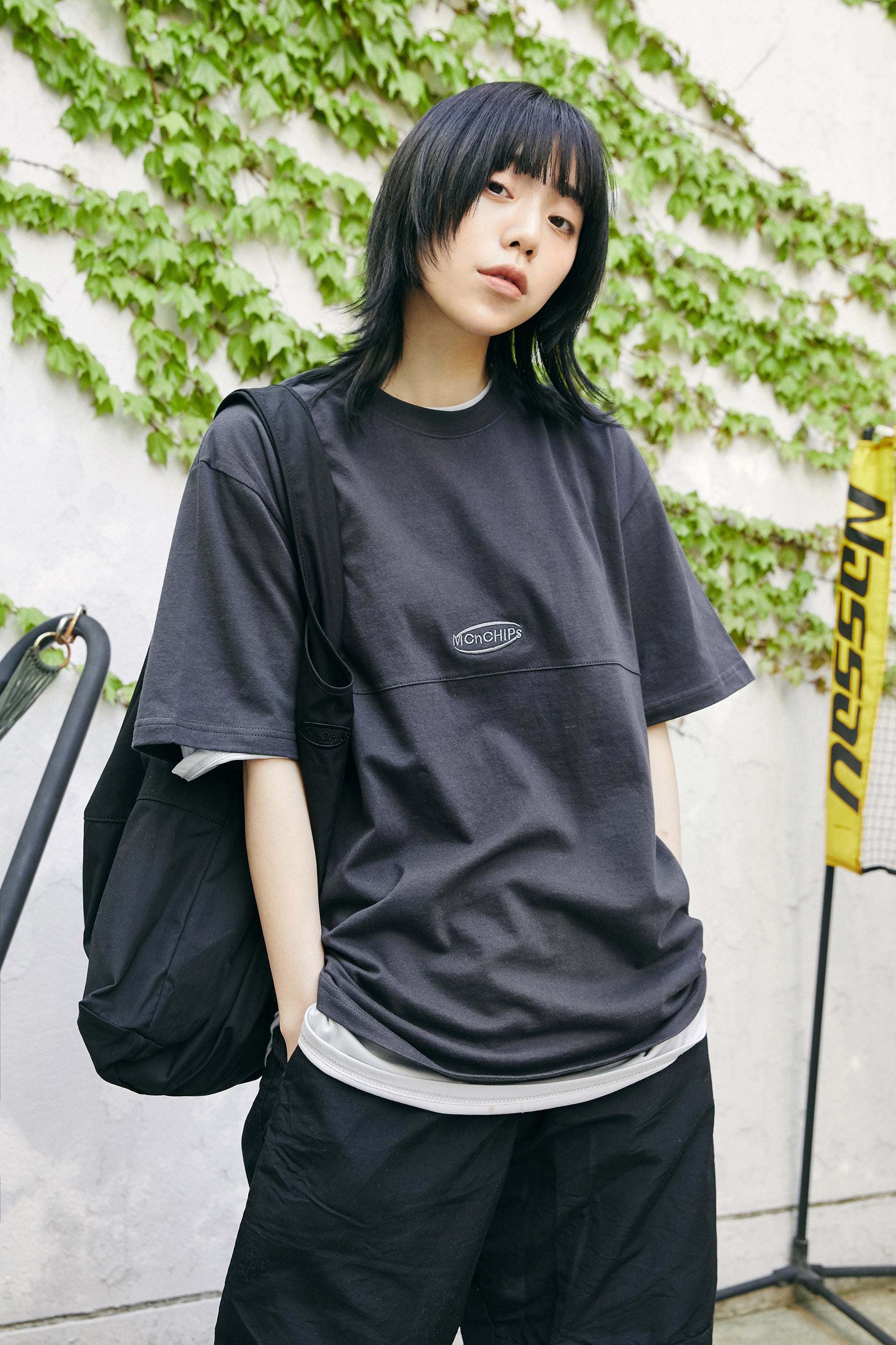 HORIZONTAL LINE TEE