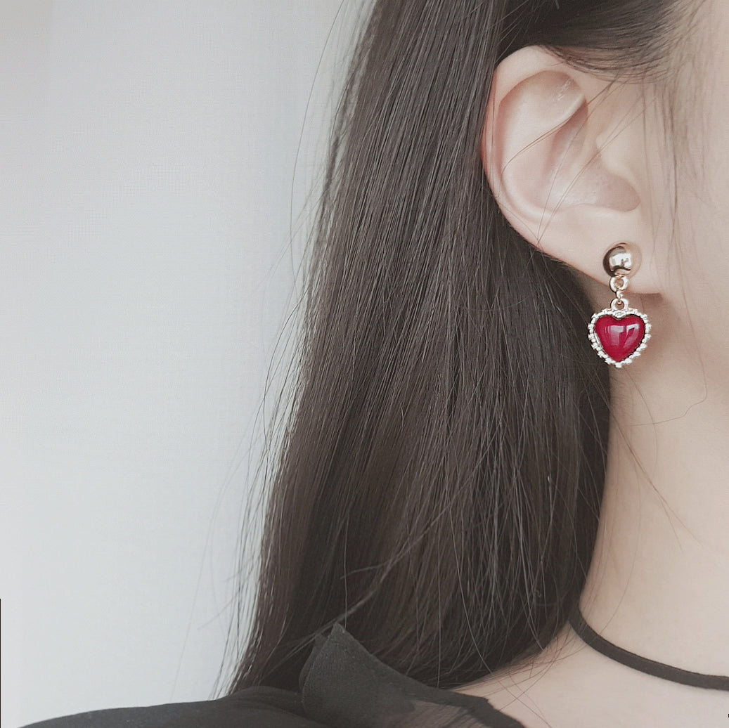  Burgundy Heart Earrings and Choker Set (Twice Dahyun, VIVIZ Eunha, Kep1er Dayeon, Choi Yena Choker)