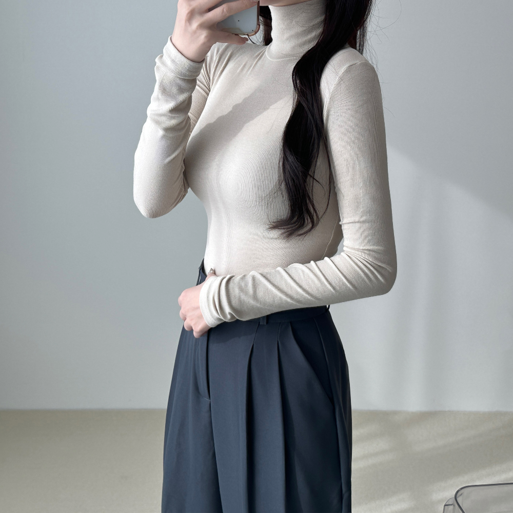 Soft turtleneck Long sleeved